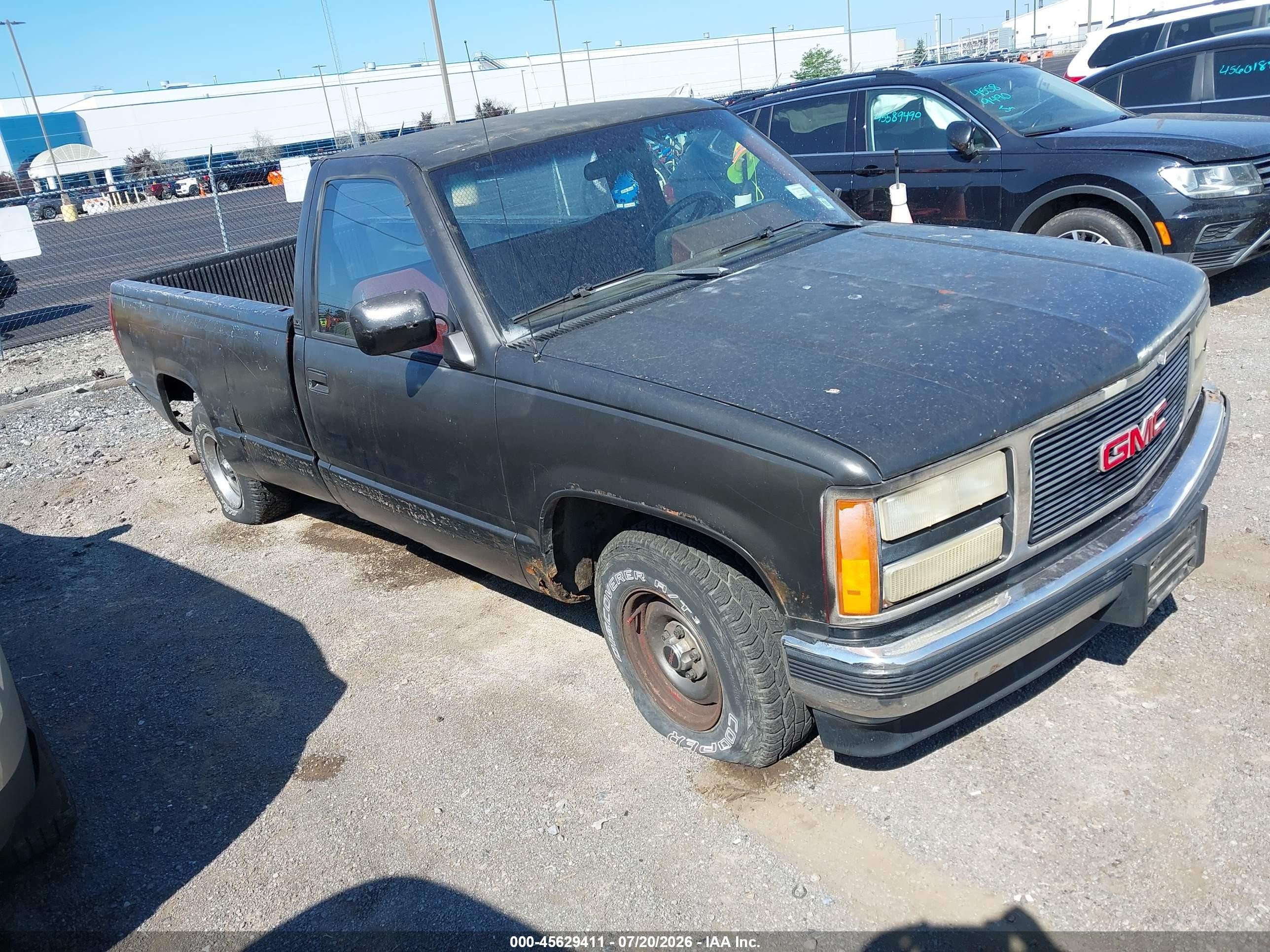 1990 GMC Sierra 1500, VIN 1GTDC14H6LE516692 — Normal wear