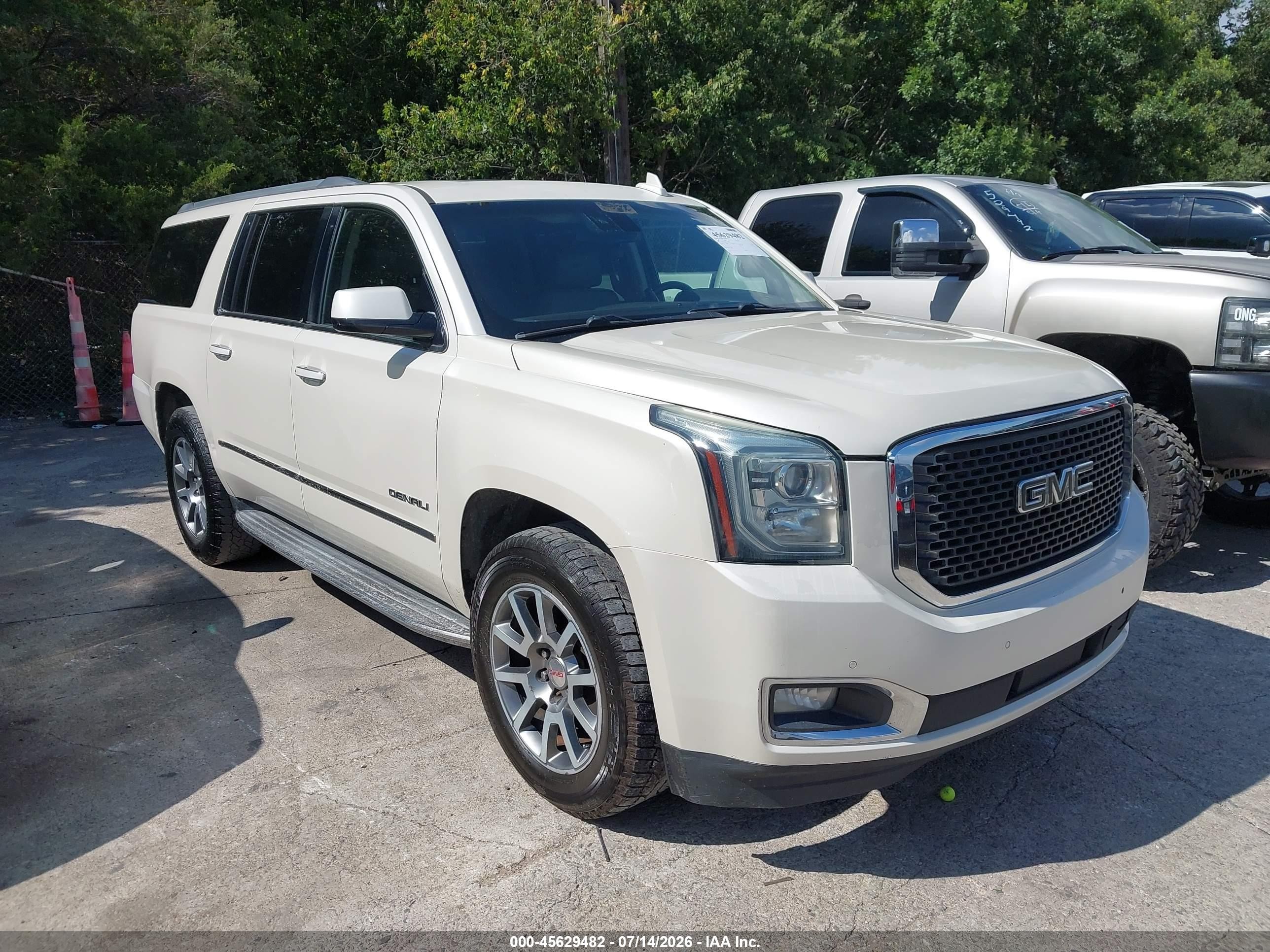 2015 GMC Yukon XL Denali, VIN 1GKS1JKJ4FR530448 — All over