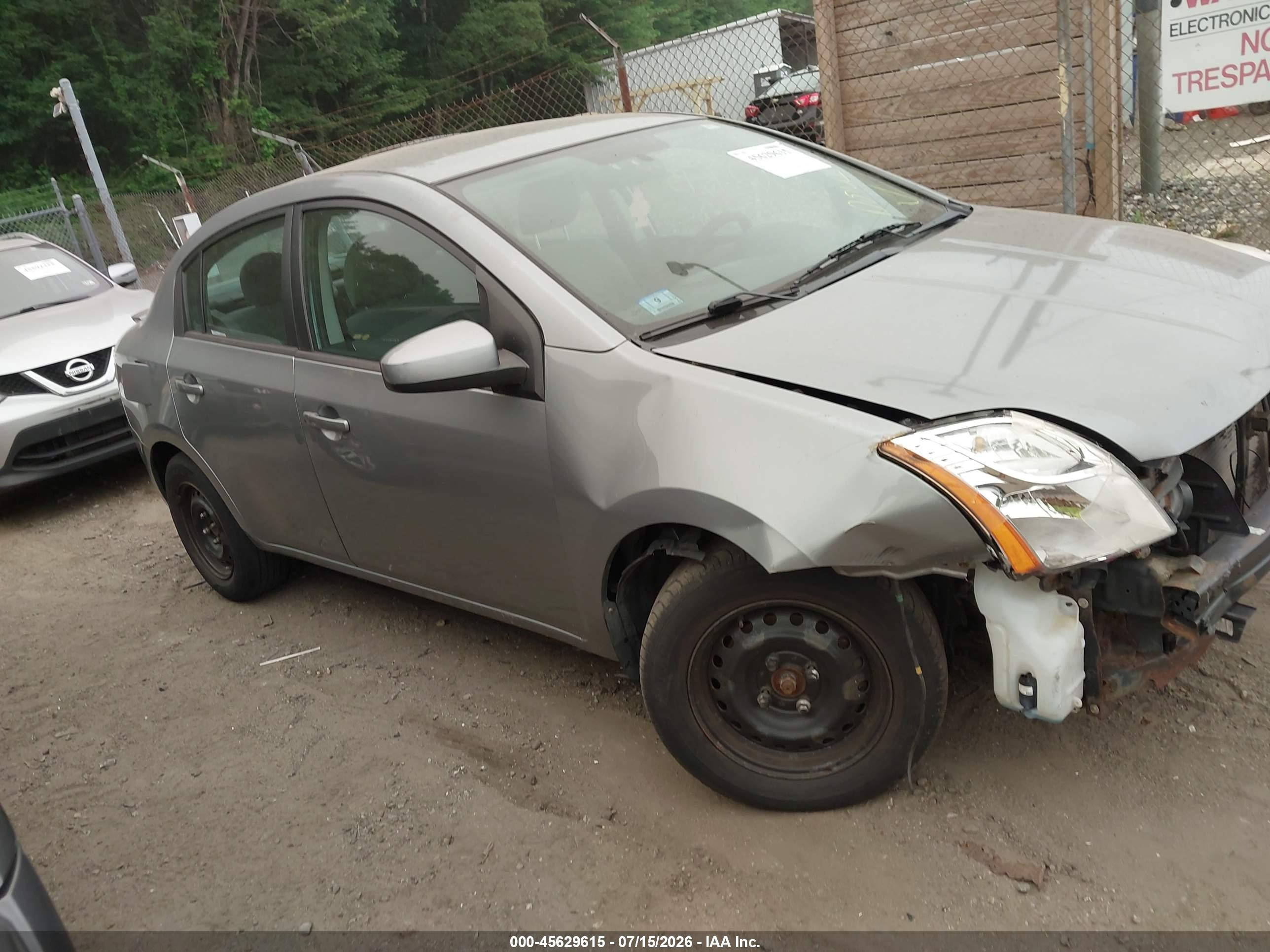 2011 Nissan Sentra SR, VIN 3N1AB6AP4BL620596 — Front end