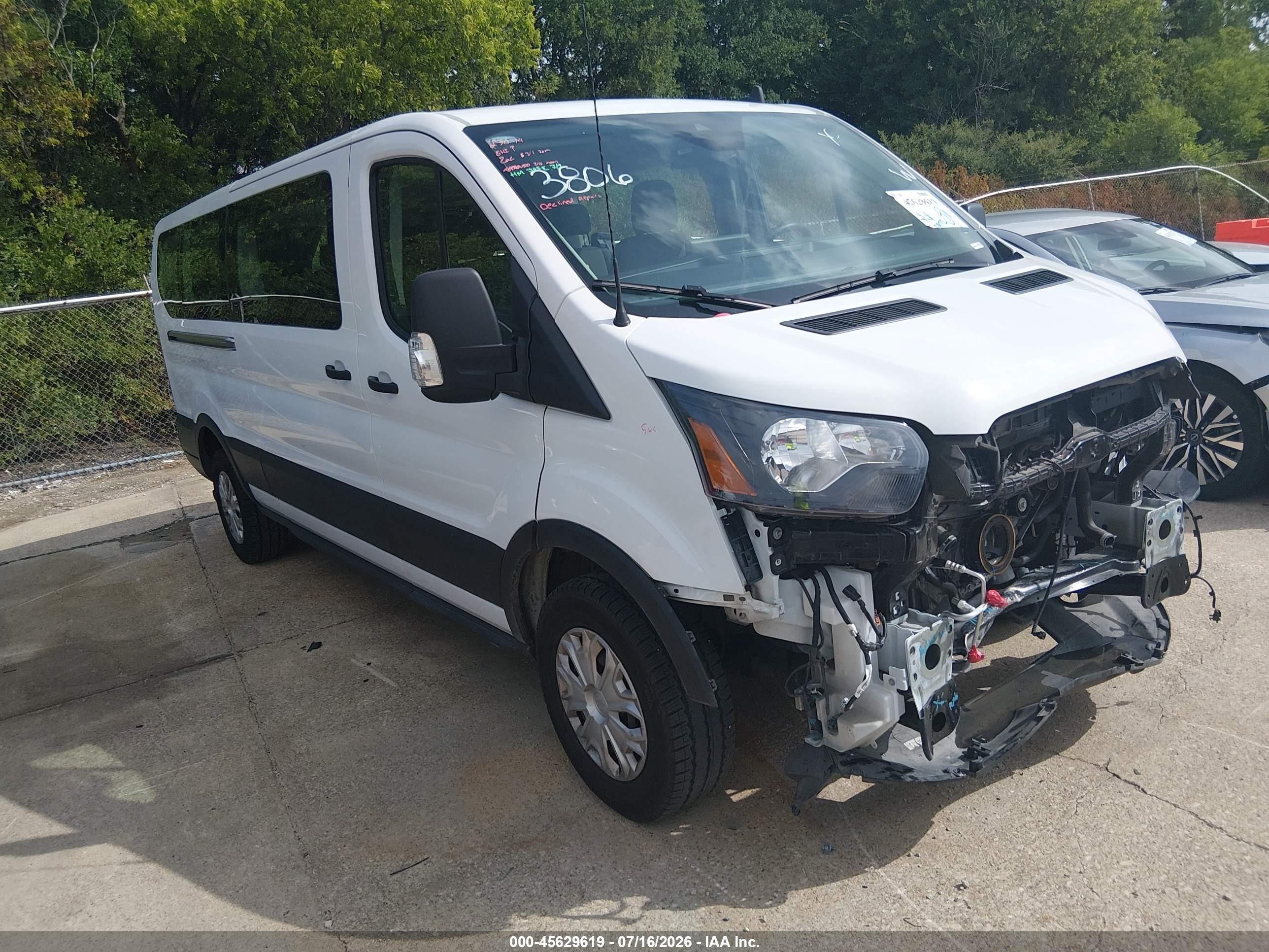 2025 Ford Transit Passenger XL, VIN 1FBAX2Y83SKA63806 — Front end