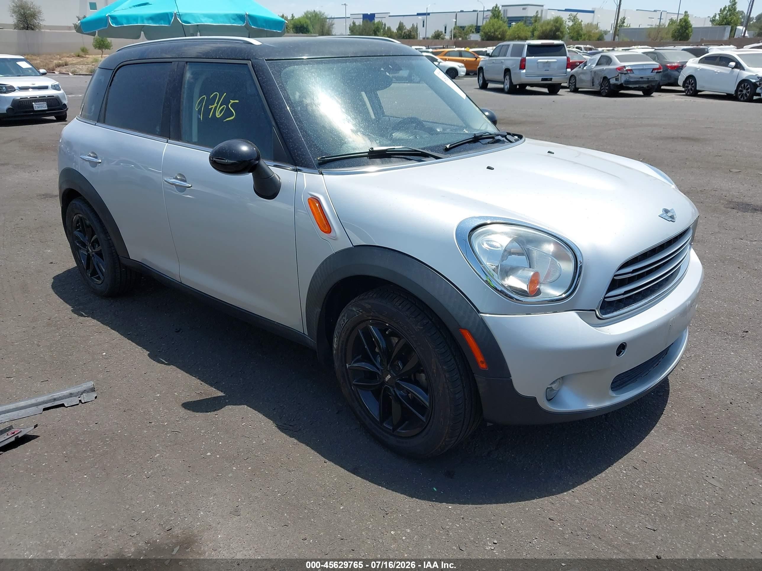 2015 MINI Countryman, VIN WMWZB3C59FWR43503 — Rear end