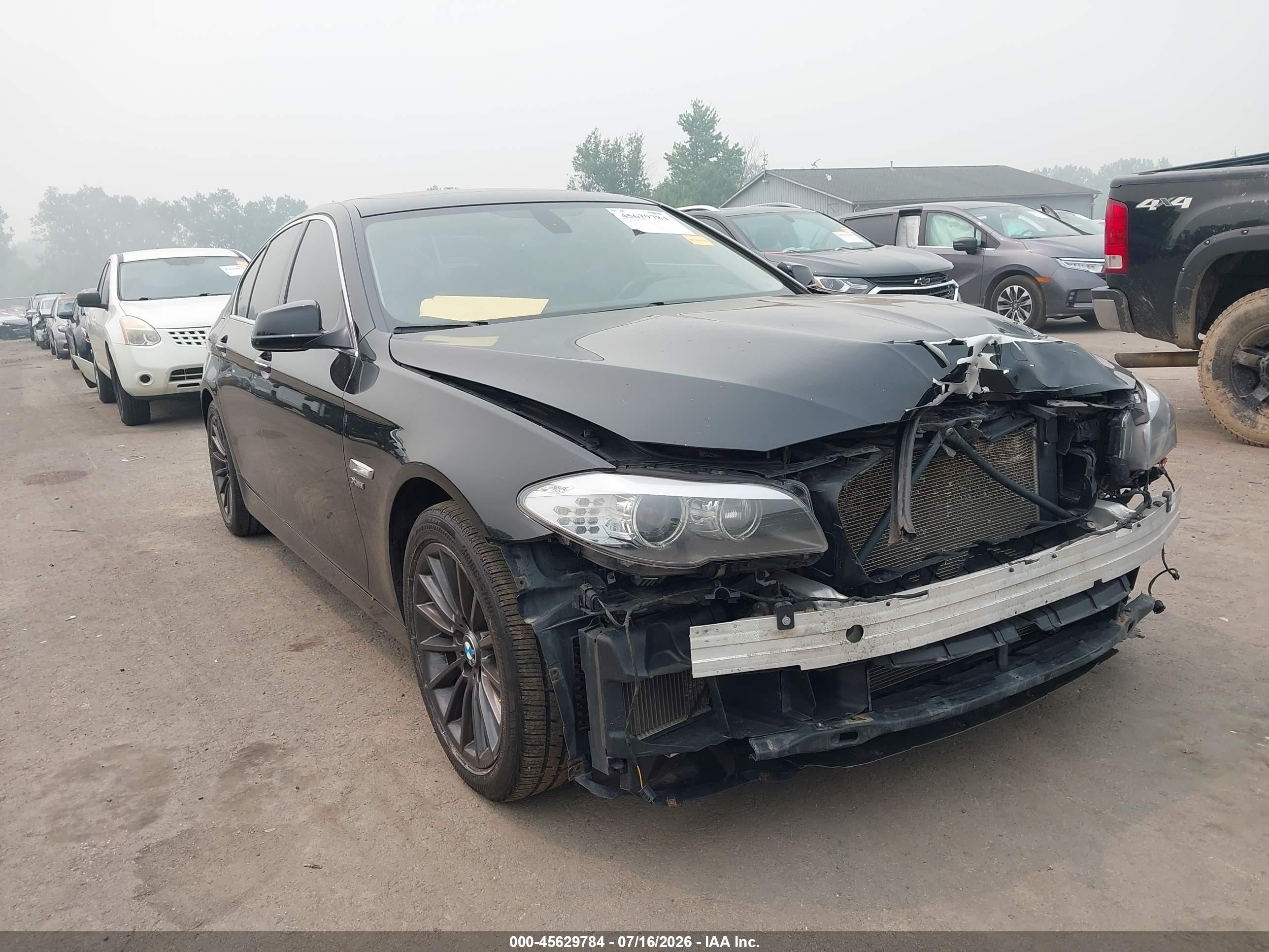 2011 BMW 5 Series 535i xDrive, VIN WBAFU7C58BC780035 — Front end