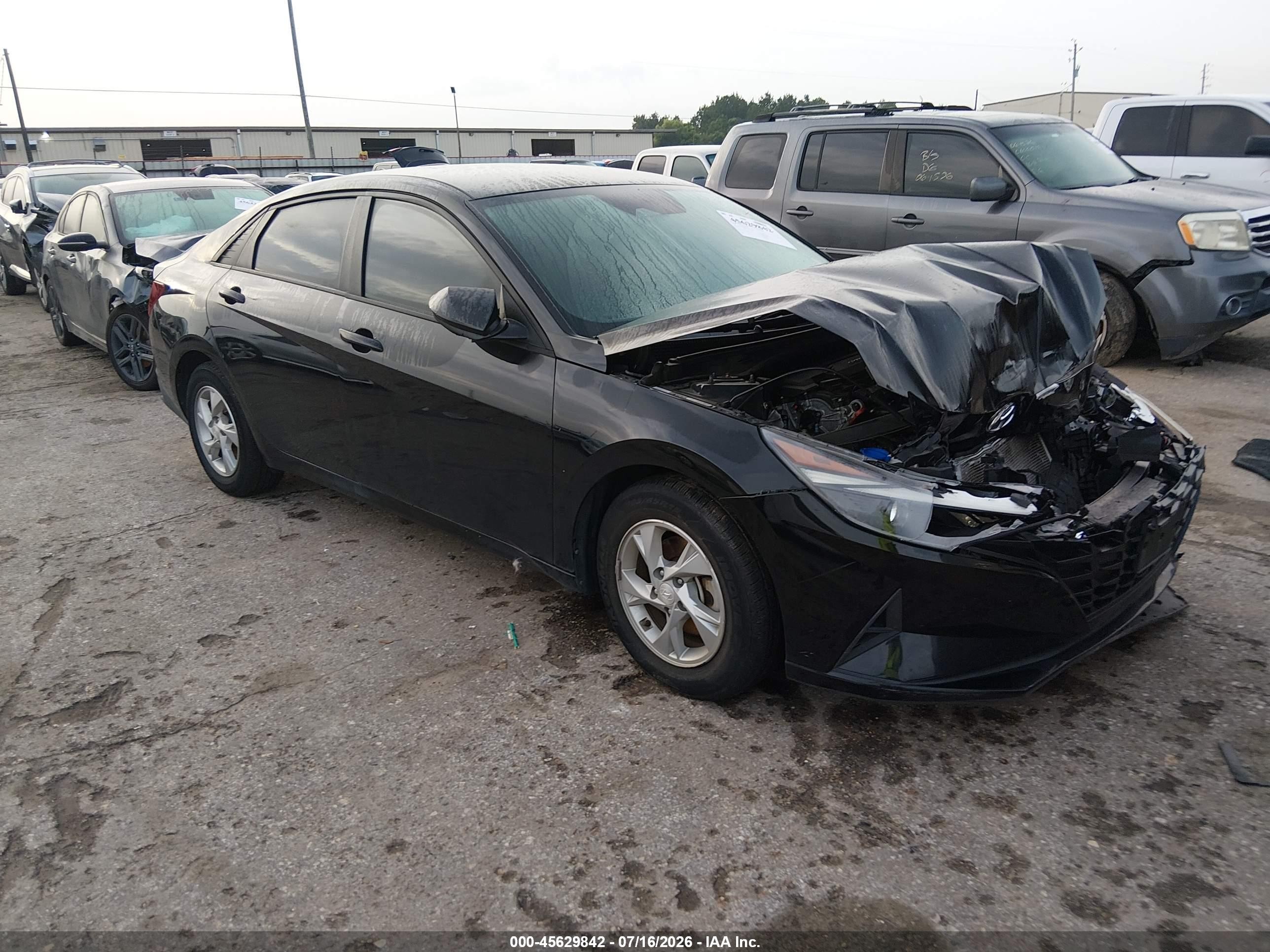2023 Hyundai Elantra SE, VIN KMHLL4AGXPU612597 — Front end