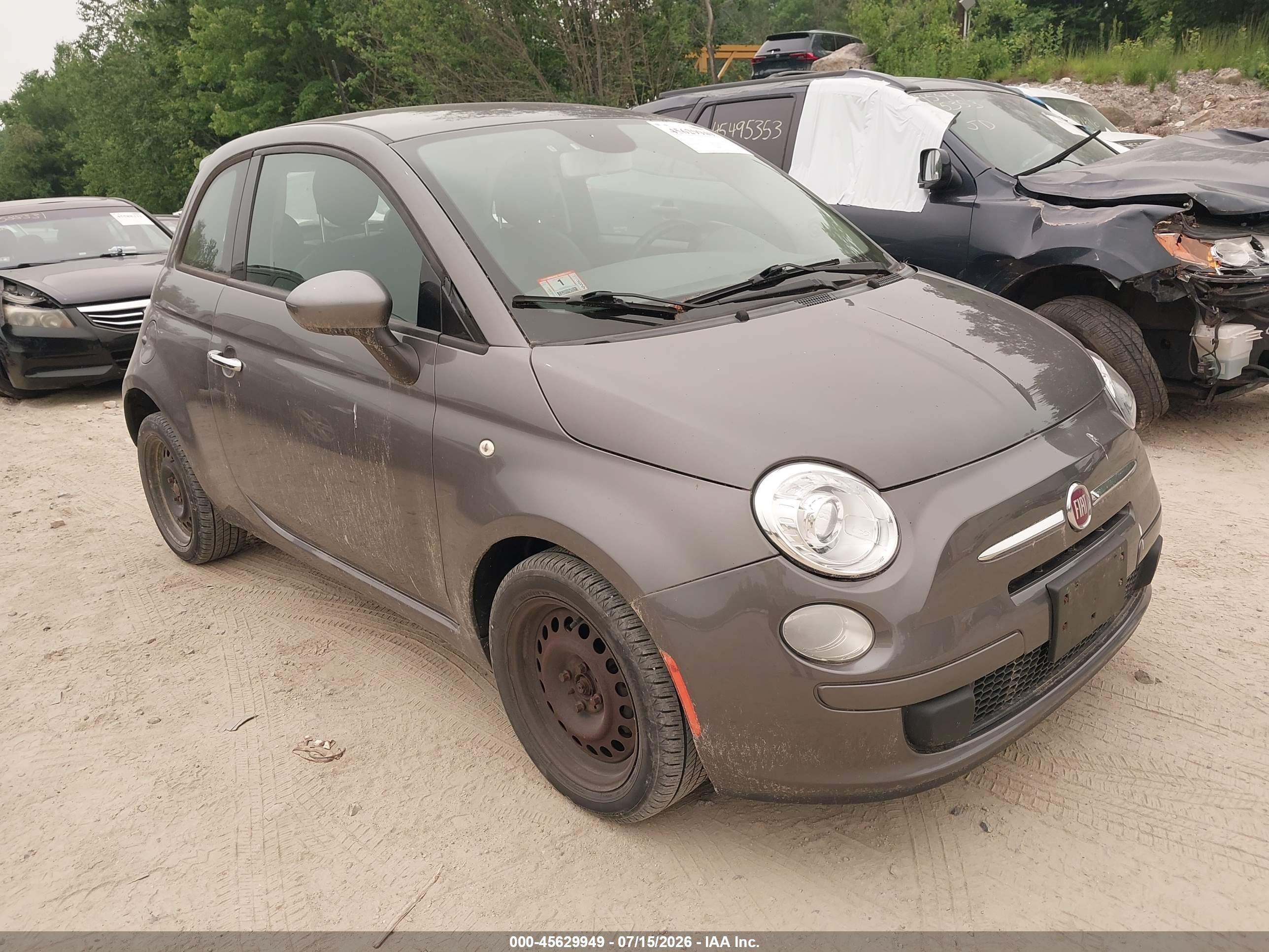 2013 FIAT 500 Pop, VIN 3C3CFFAR1DT742917 — Normal wear