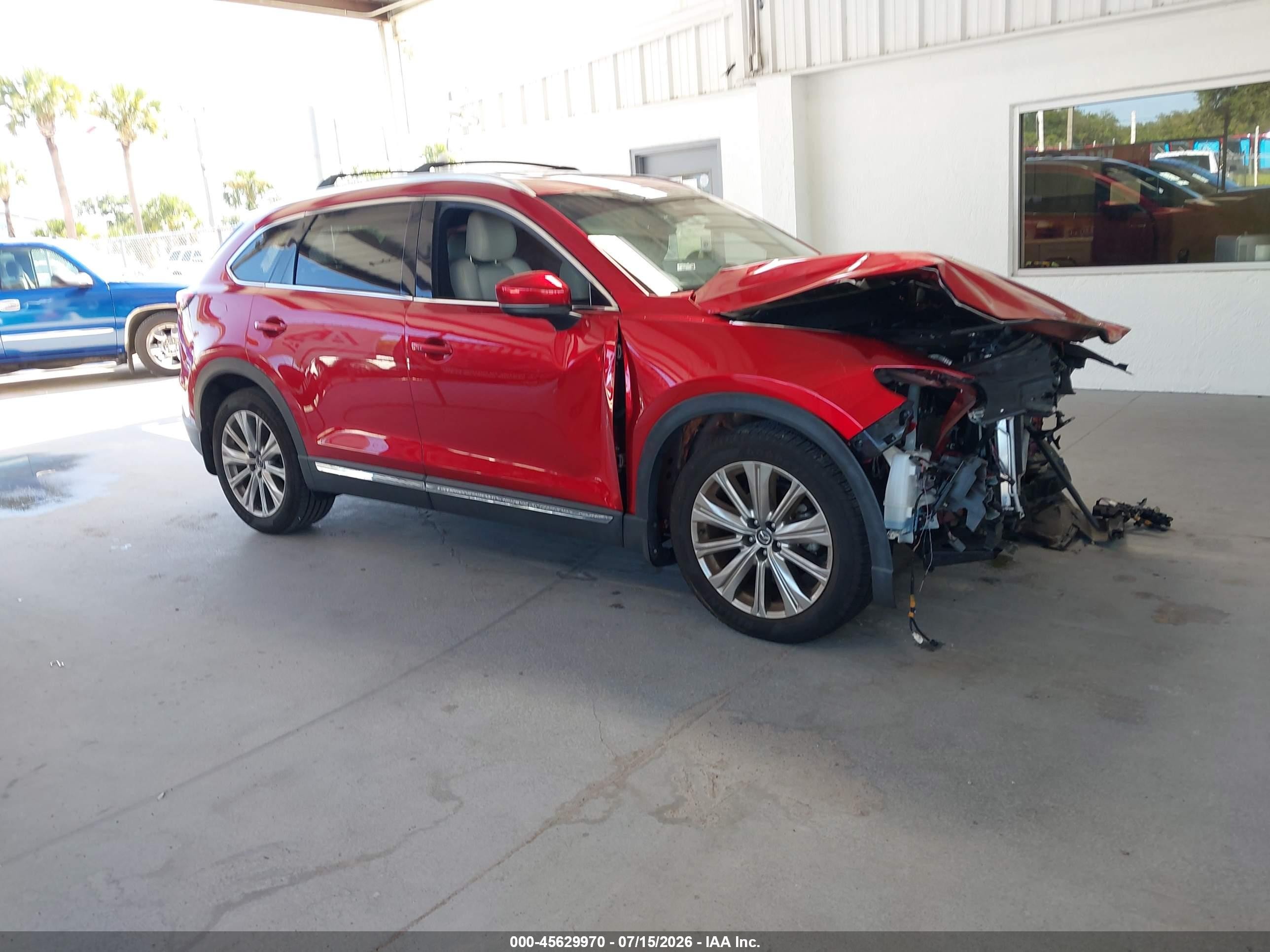 2021 Mazda CX-9 Signature, VIN JM3TCBEY9M0523187 — Front end