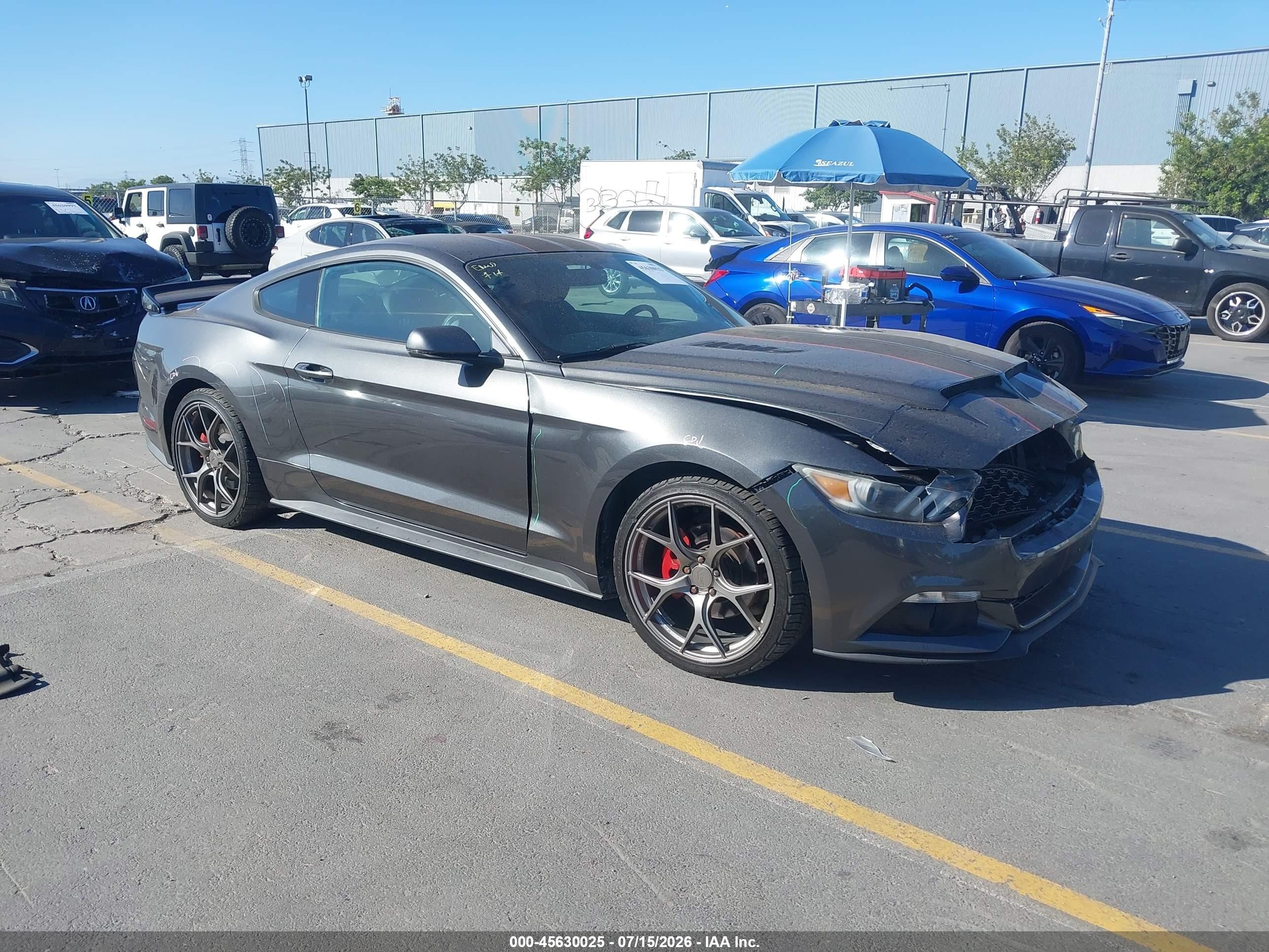 2016 Ford Mustang EcoBoost Premium, VIN 1FA6P8THXG5261208 — Front end