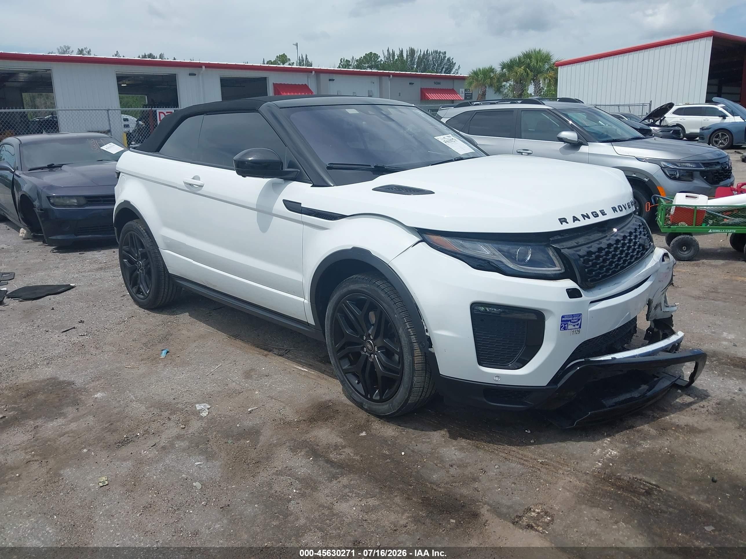2017 Land Rover Range Rover Evoque HSE Dynamic, VIN SALVD5BG7HH232733 — Front end