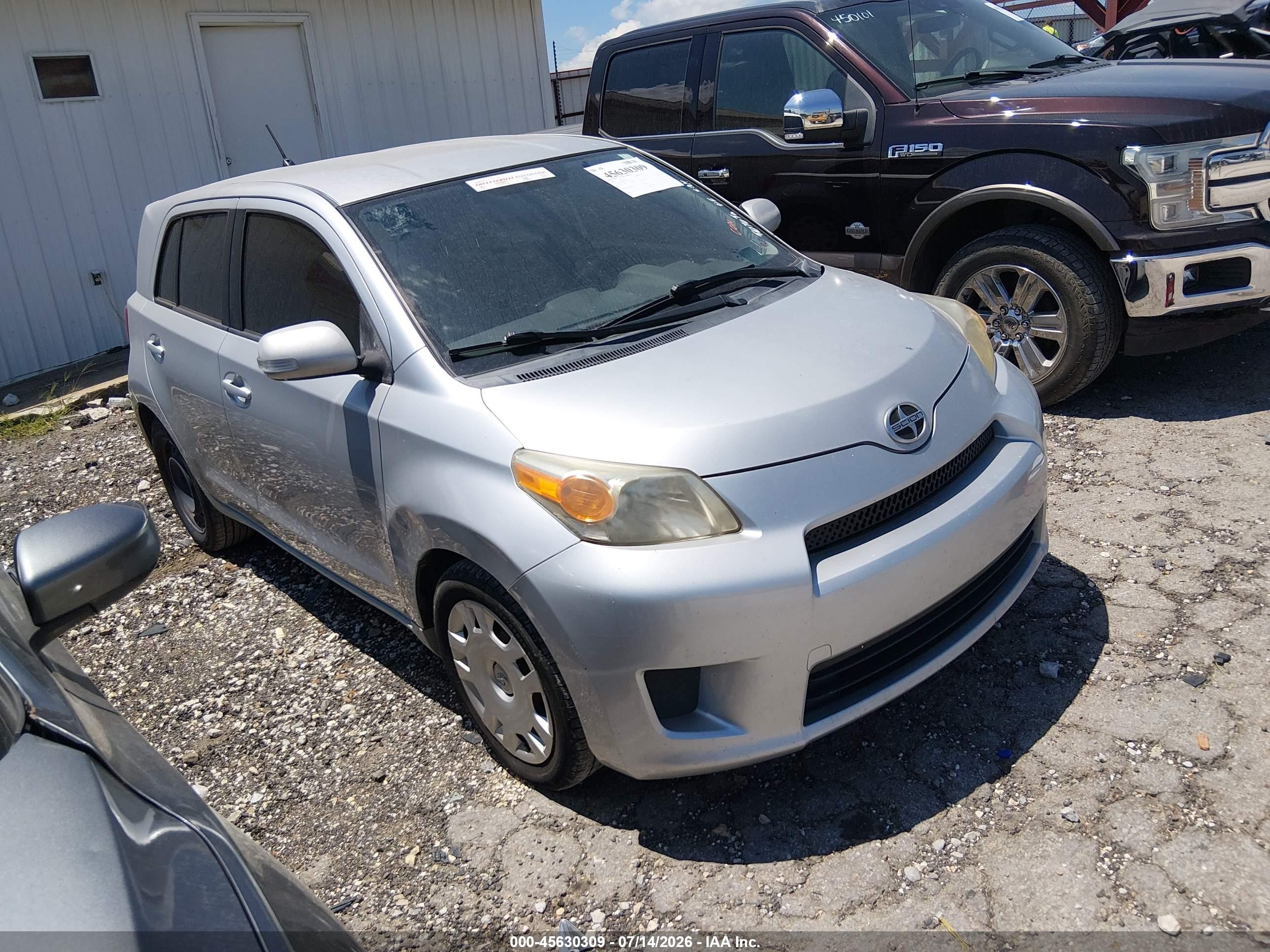 2008 Scion xD, VIN JTKKU10408J027400 — Не указано