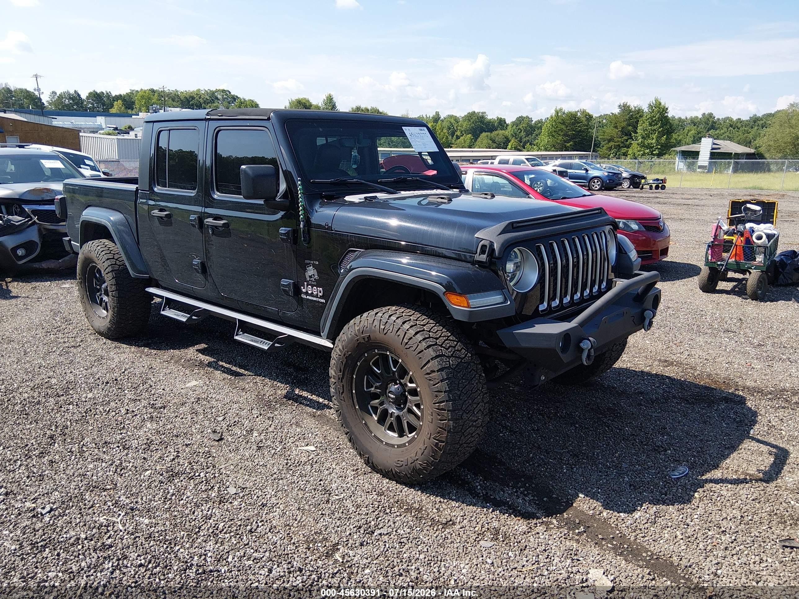 2020 Jeep Gladiator Overland, VIN 1C6HJTFG1LL170755 — Side