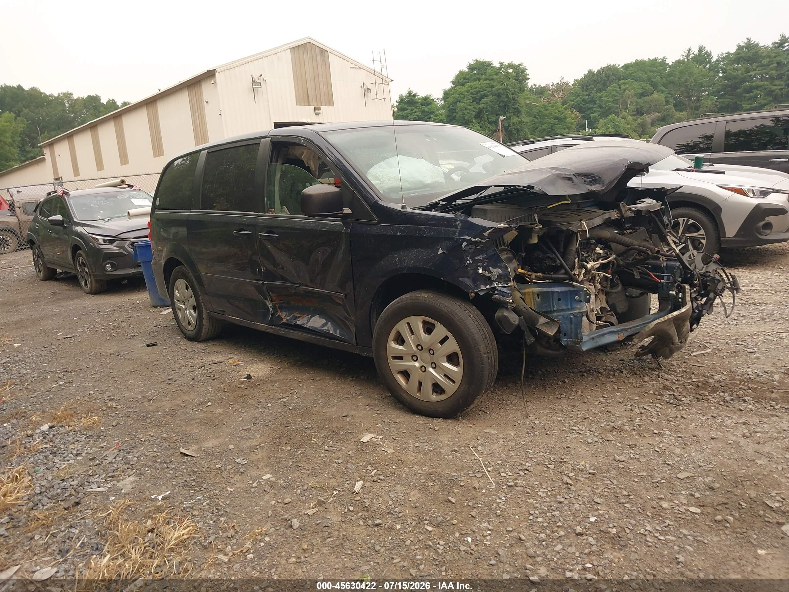 2015 Dodge Grand Caravan SE, VIN 2C4RDGBG2FR689259 — Перед