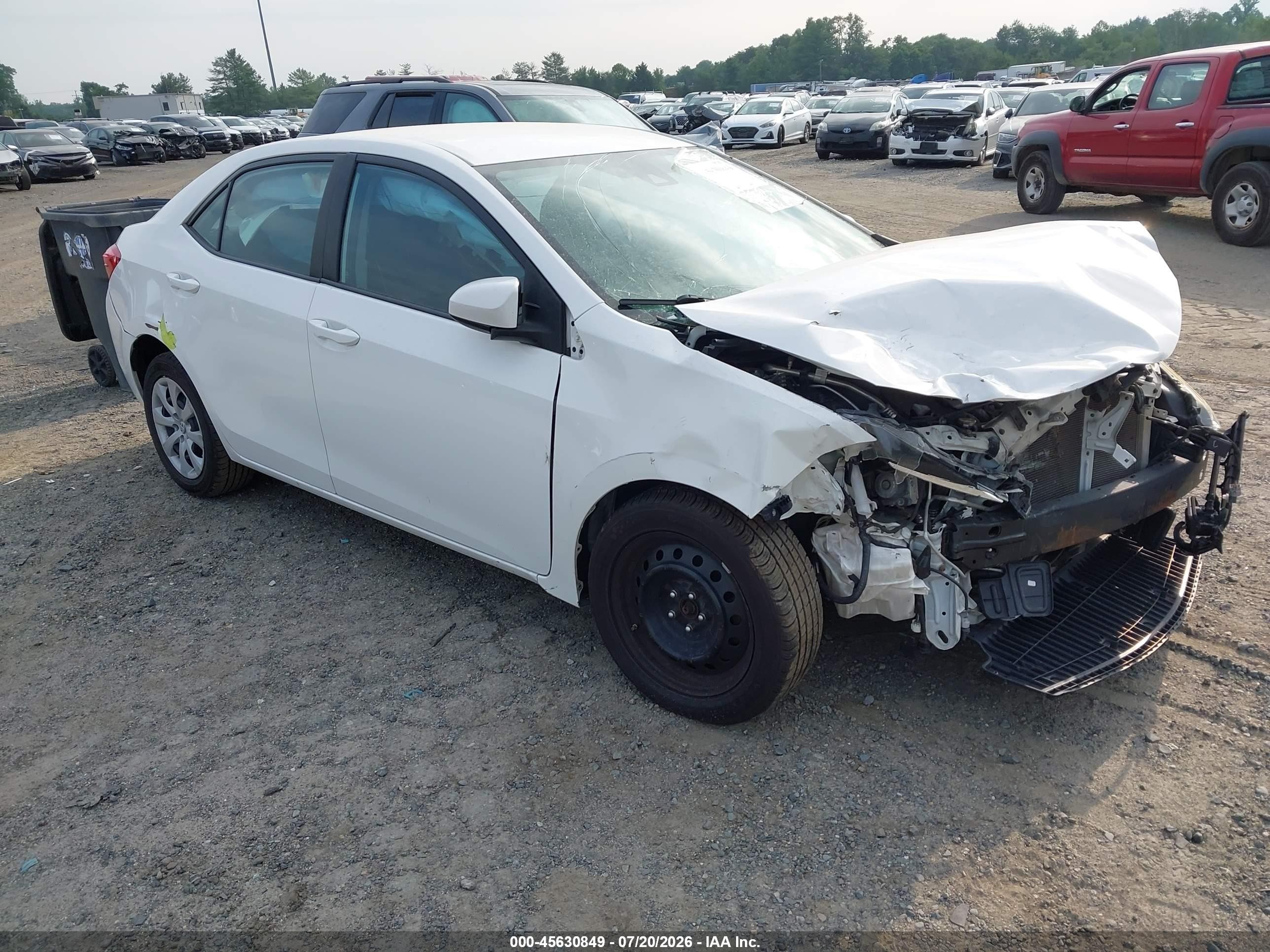 2017 Toyota Corolla SE, VIN 2T1BURHE7HC959107 — Front end