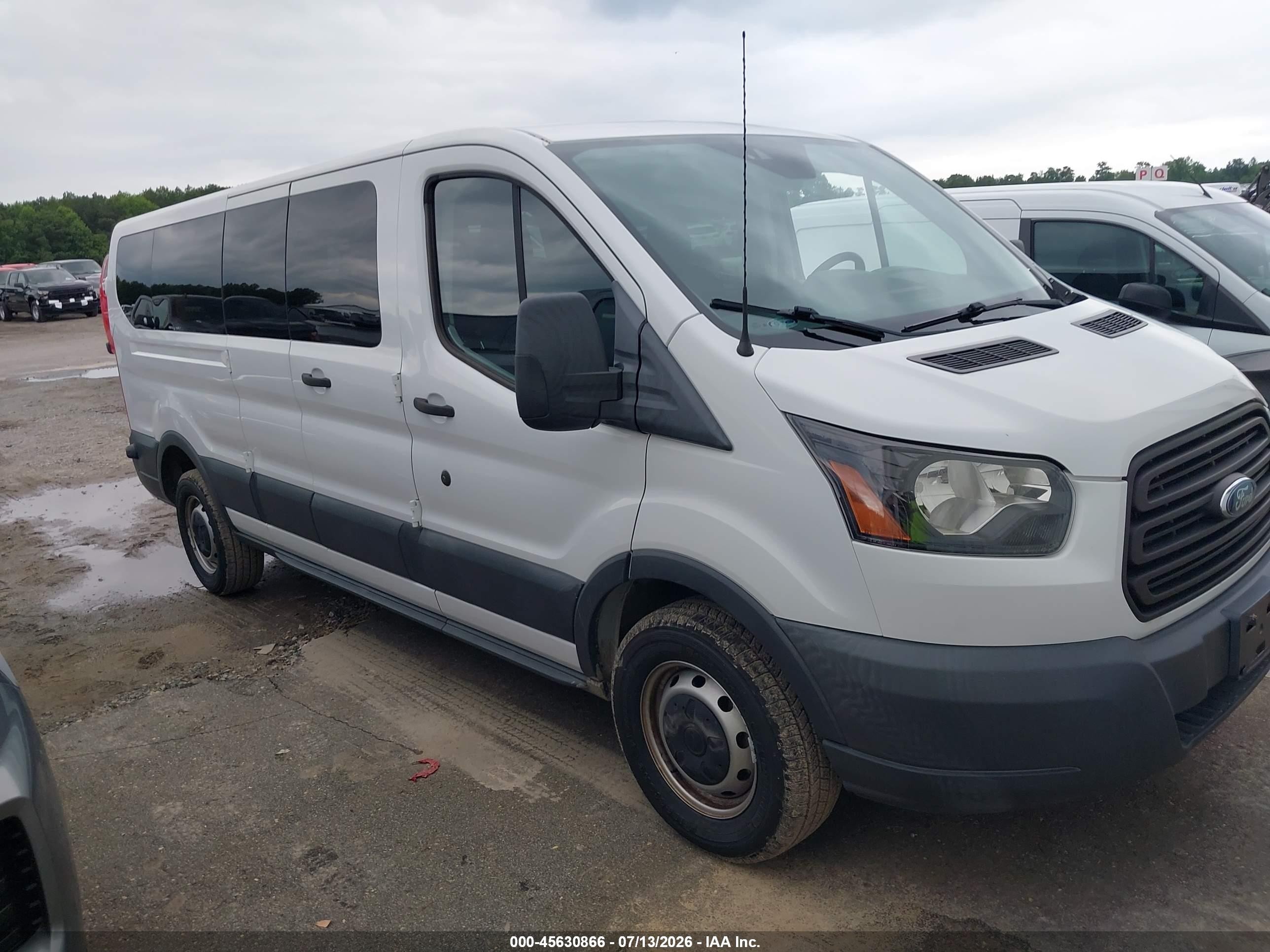 2018 Ford Transit Passenger XL, VIN 1FBZX2ZM9JKB42670 — Normal wear
