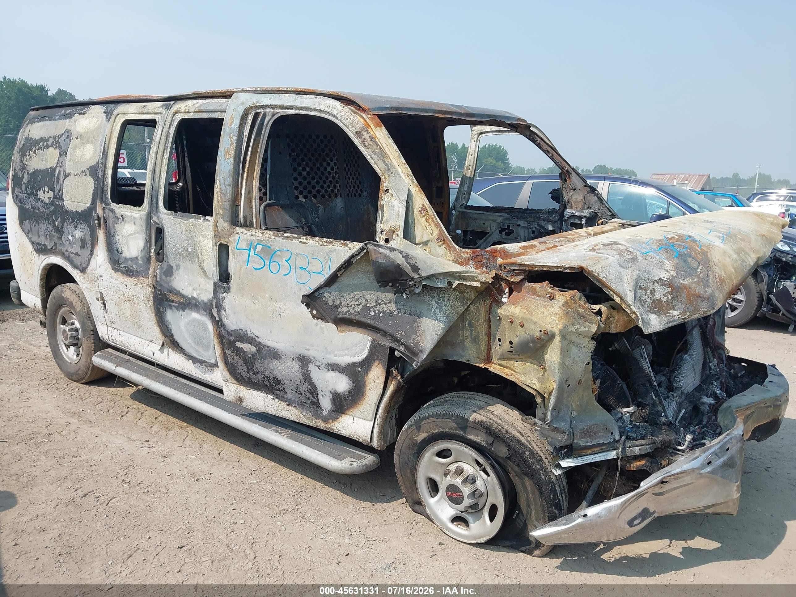 2022 GMC Savana Cargo, VIN 1GTW7AF79N1240889 — Interior fire