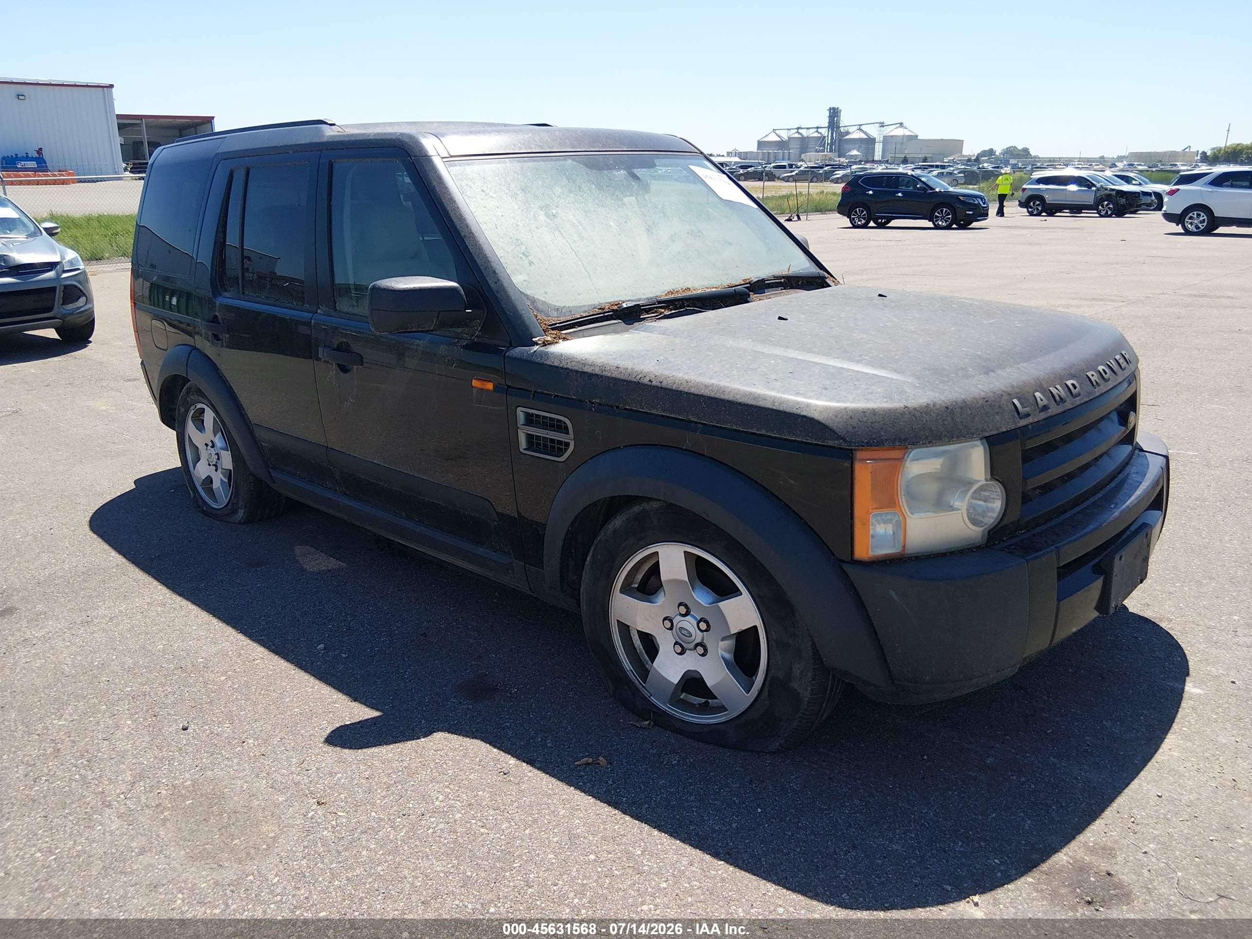 2005 Land Rover LR3 SE, VIN SALAD24445A341185 — Front end