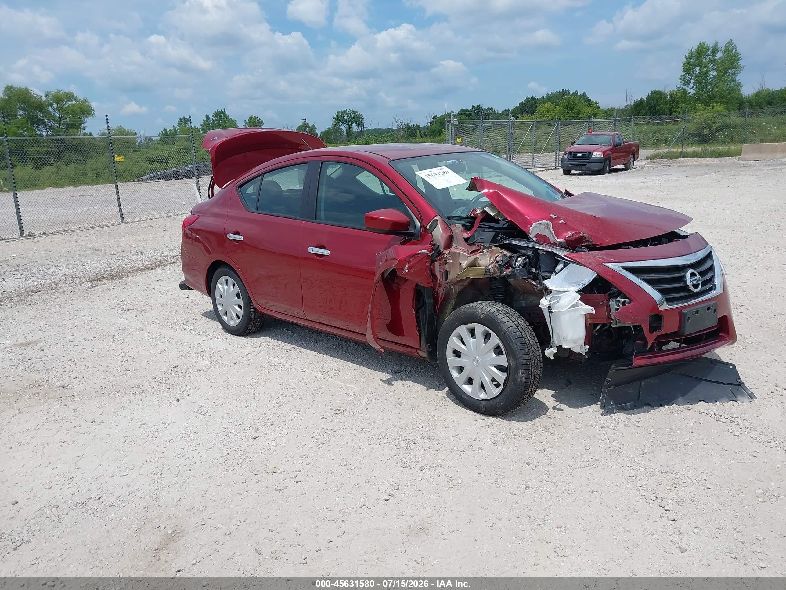 2019 Nissan Versa SV, VIN 3N1CN7AP0KL849556 — Front end