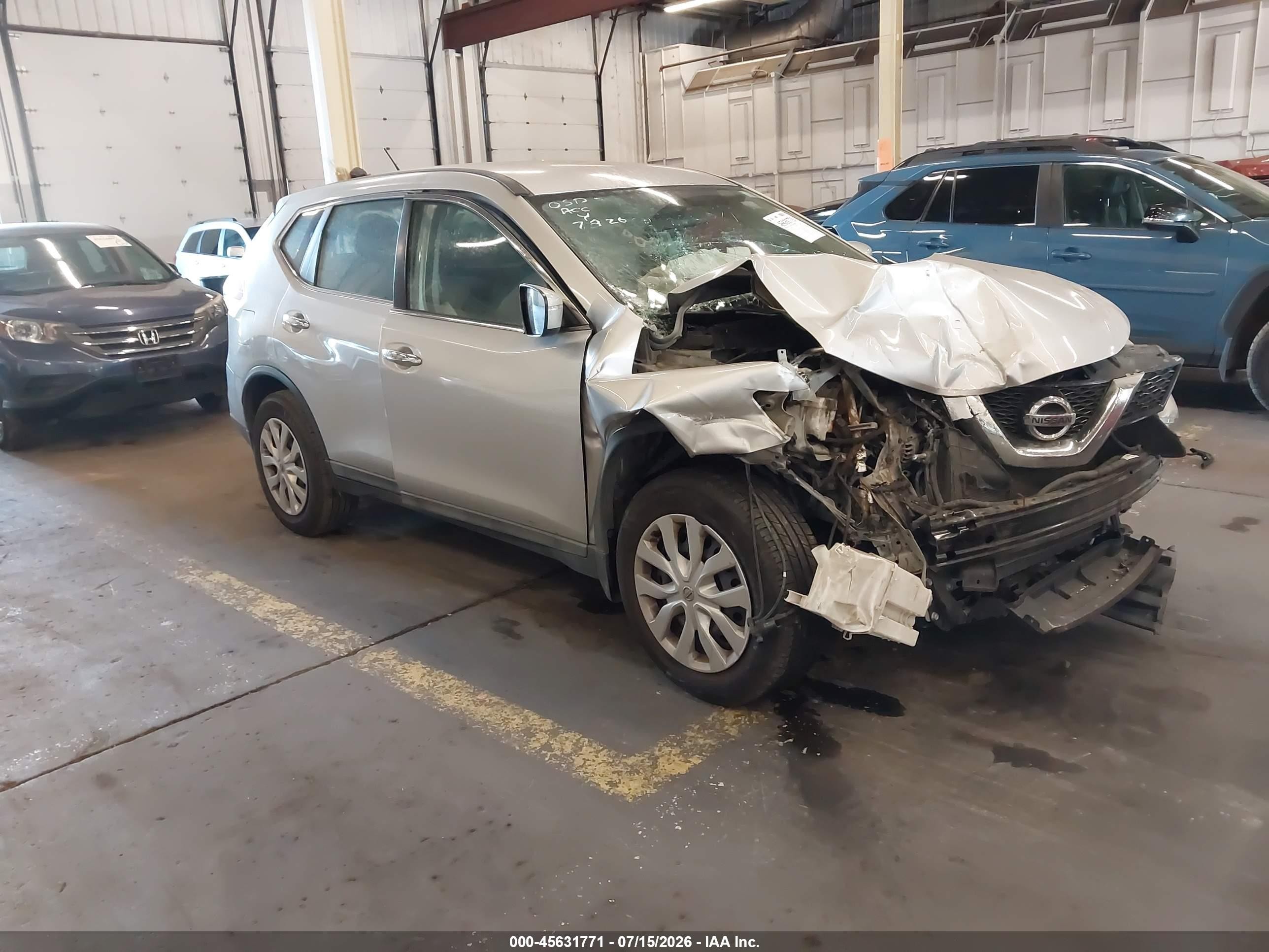 2015 Nissan Rogue SL, VIN 5N1AT2MT1FC787412 — Front end