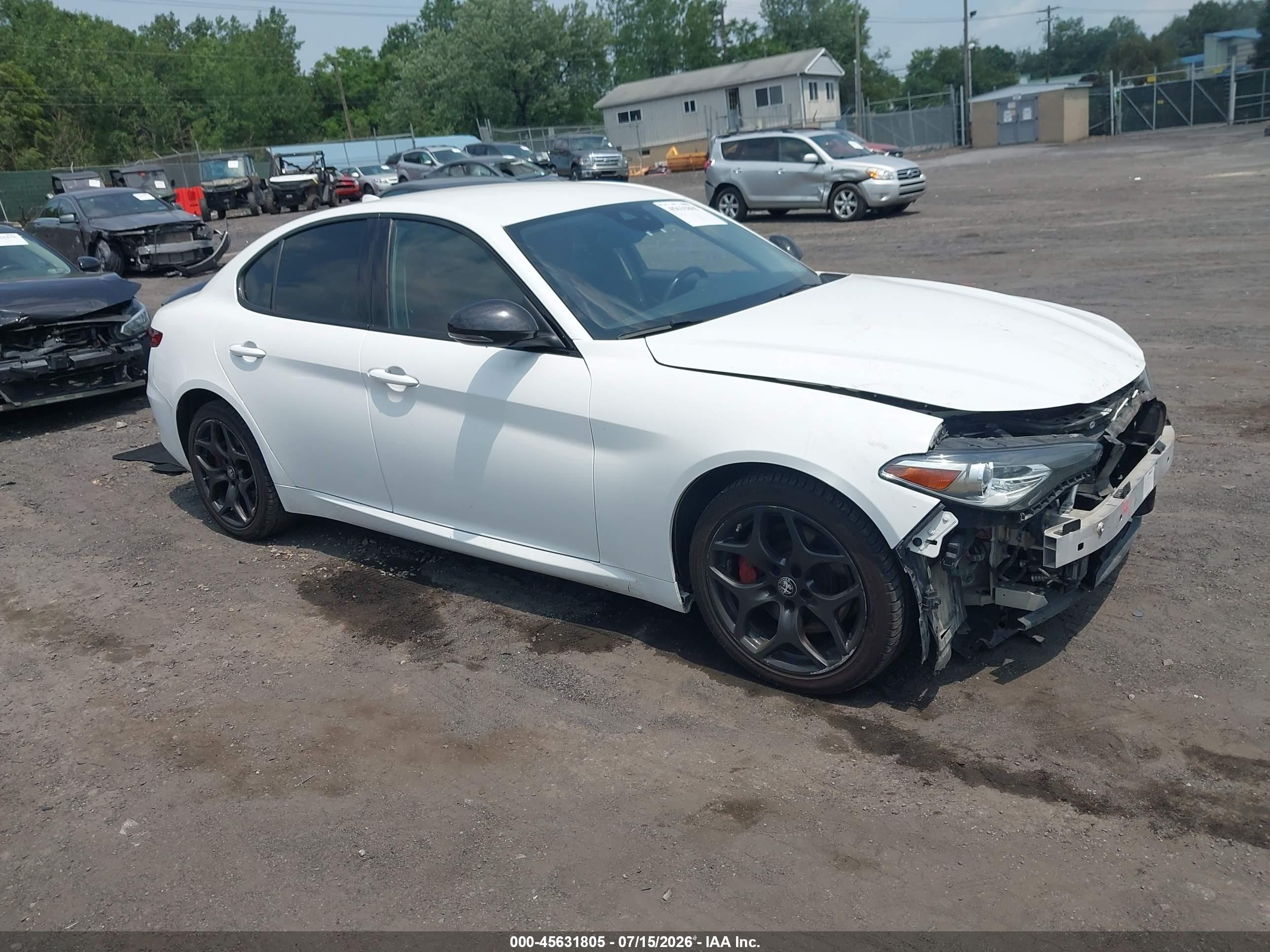2021 Alfa Romeo Giulia, VIN ZARFANAN6M7646547 — Front end