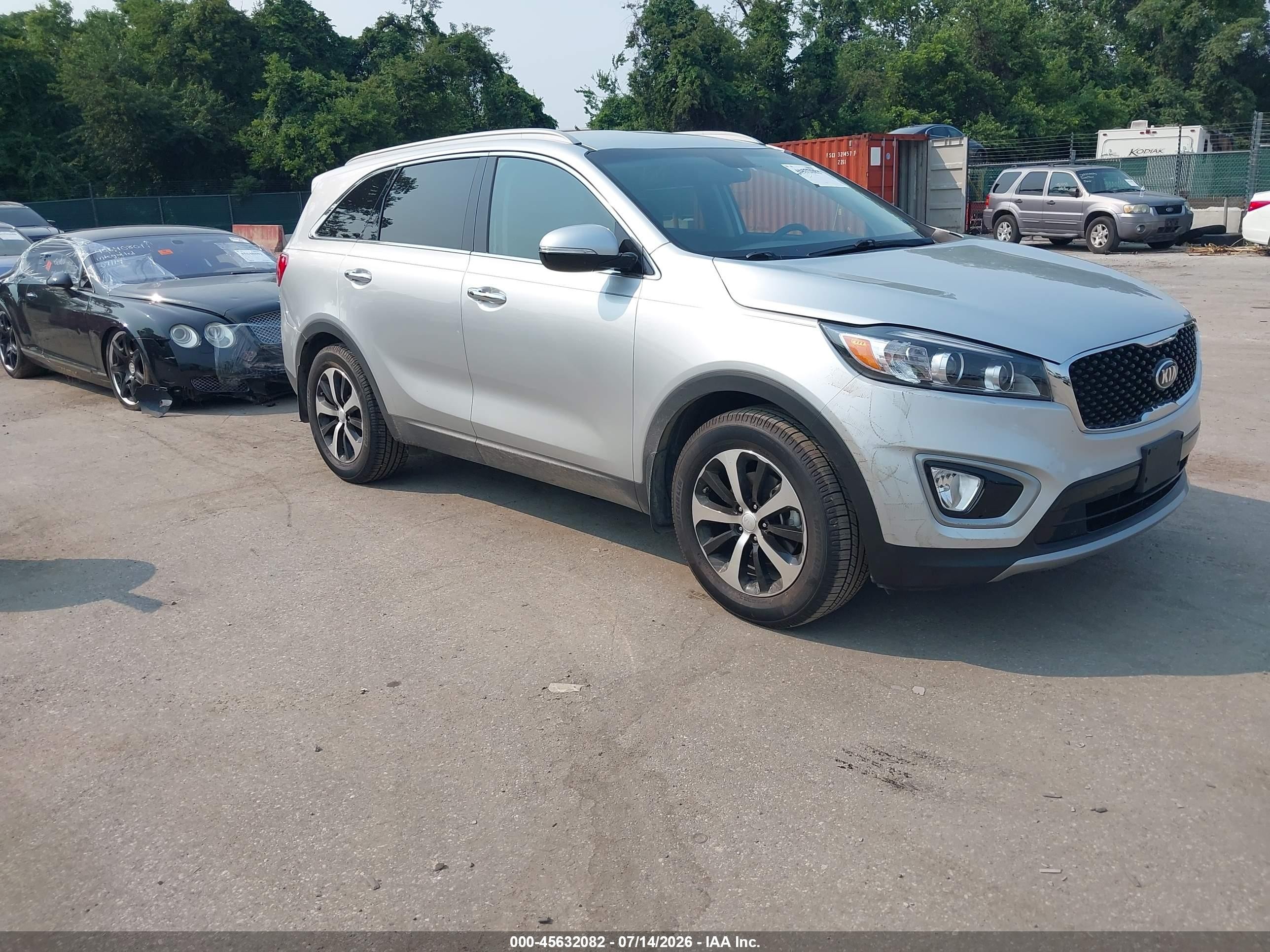 2017 Kia Sorento EX, VIN 5XYPH4A17HG273481 — Normal wear