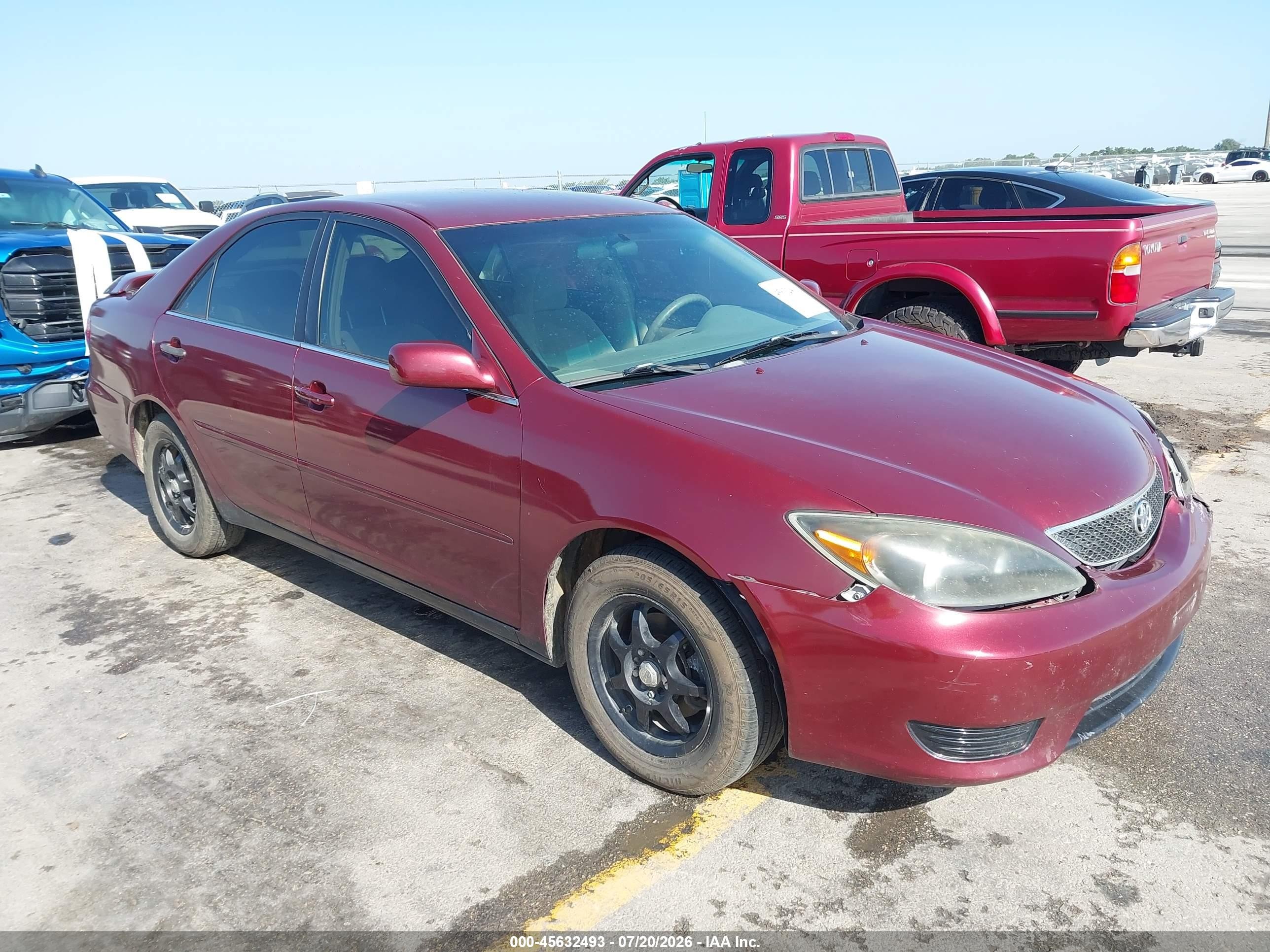2006 Toyota Camry SE, VIN 4T1BE32K56U118178 — Front end