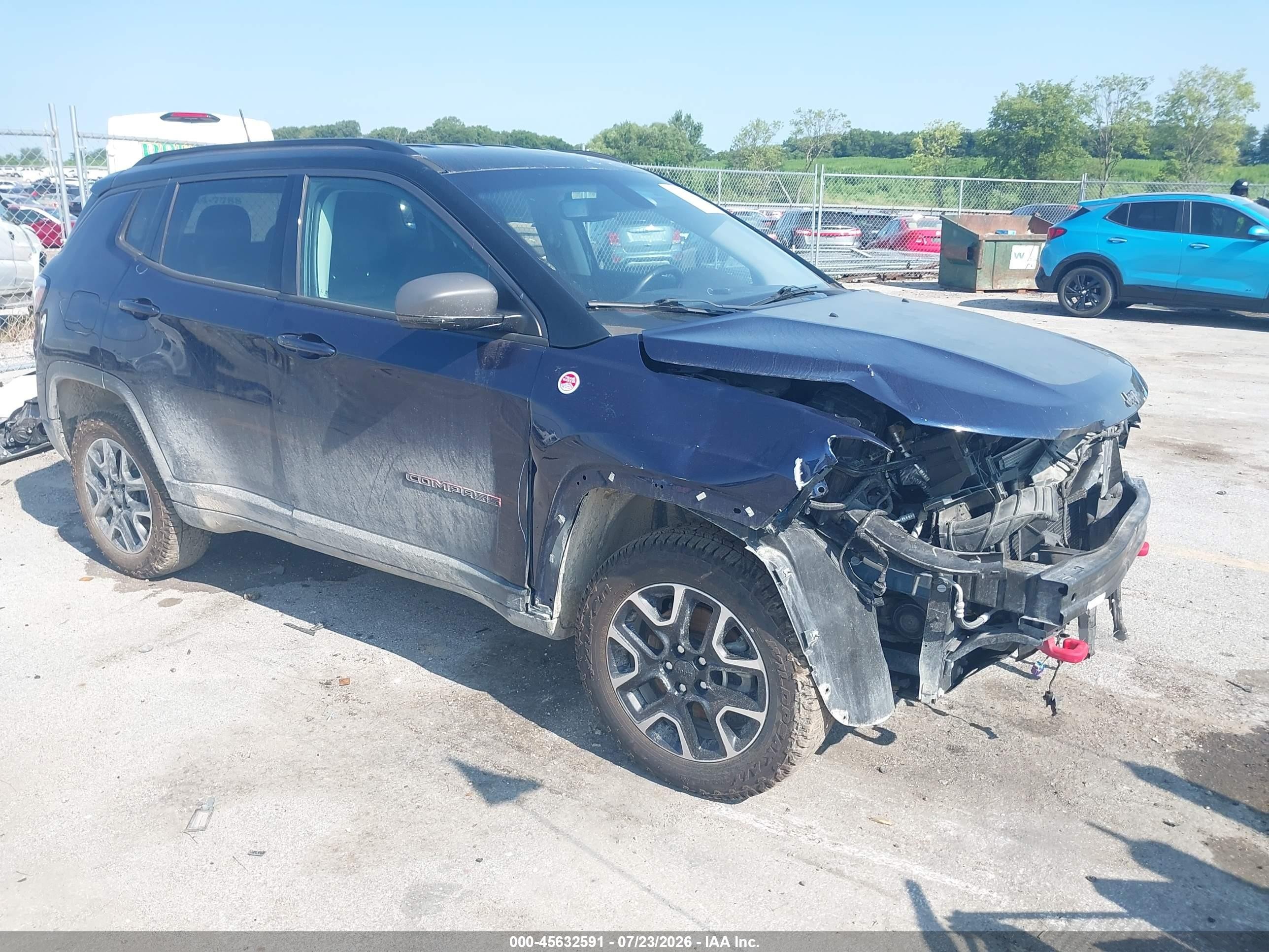 2018 Jeep Compass Trailhawk, VIN 3C4NJDDB2JT456477 — Front end