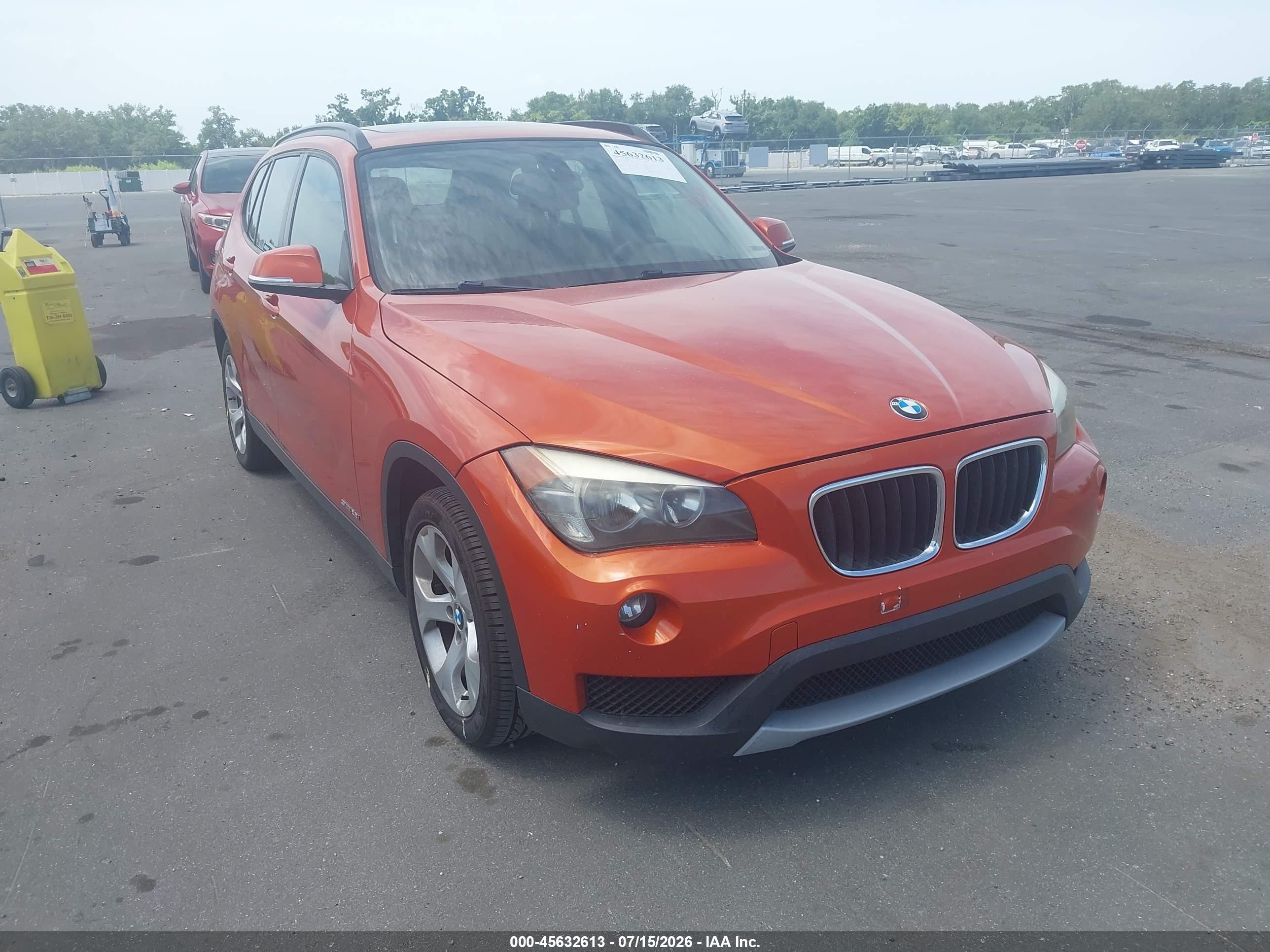 2013 BMW X1 28i, VIN WBAVM1C50DVL64125 — Normal wear