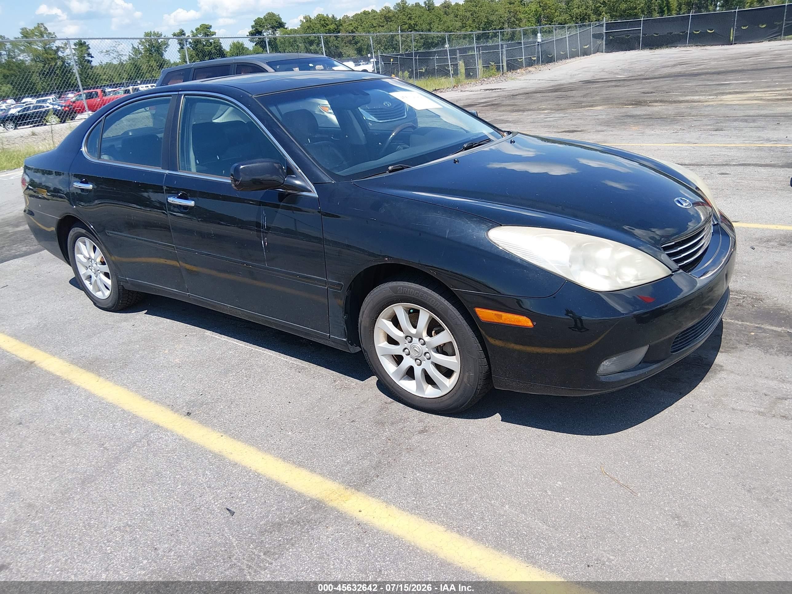 2002 Lexus ES 300, VIN JTHBF30G025035227 — Normal wear