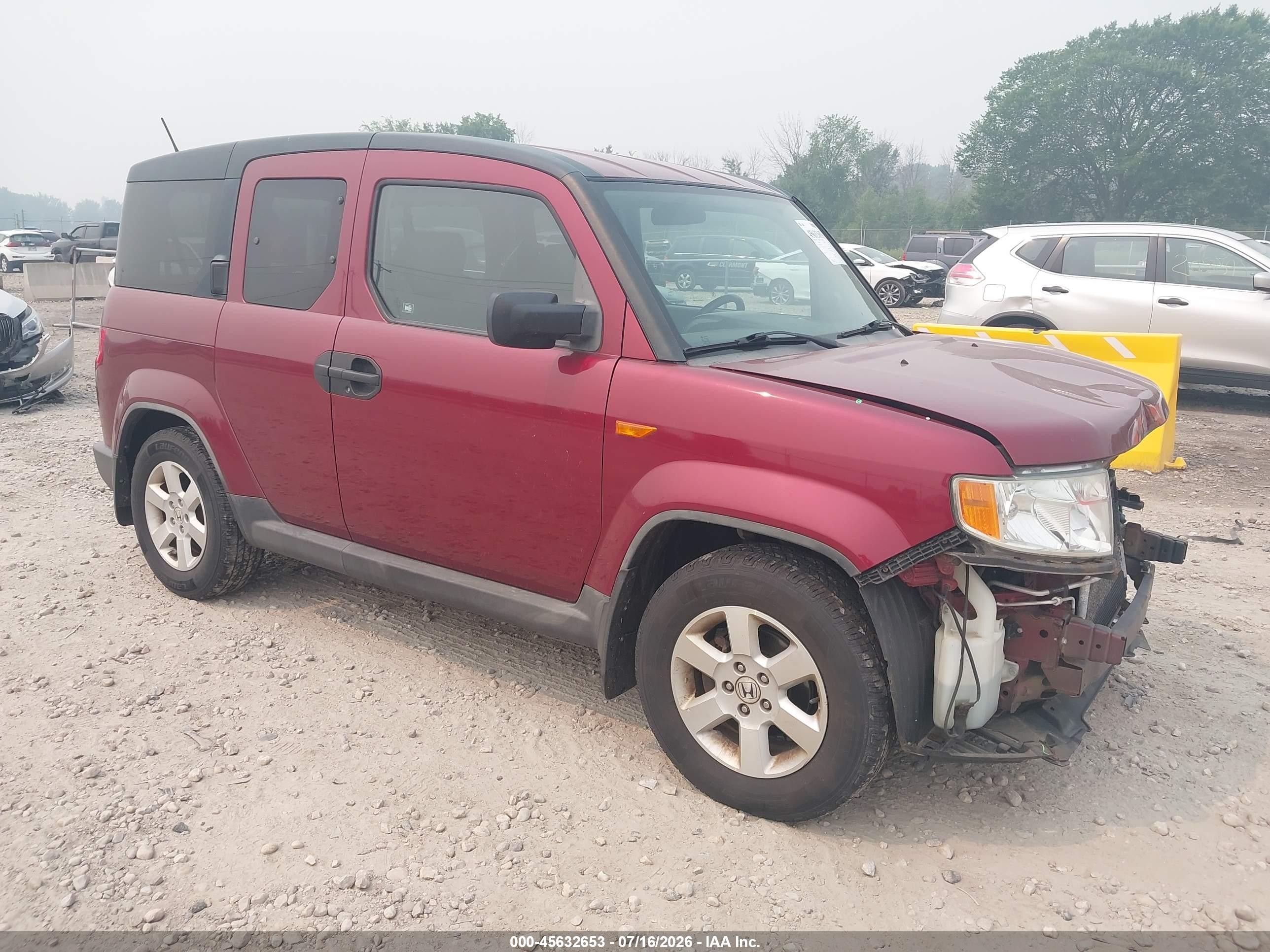 2011 Honda Element EX, VIN 5J6YH2H72BL003146 — Front end
