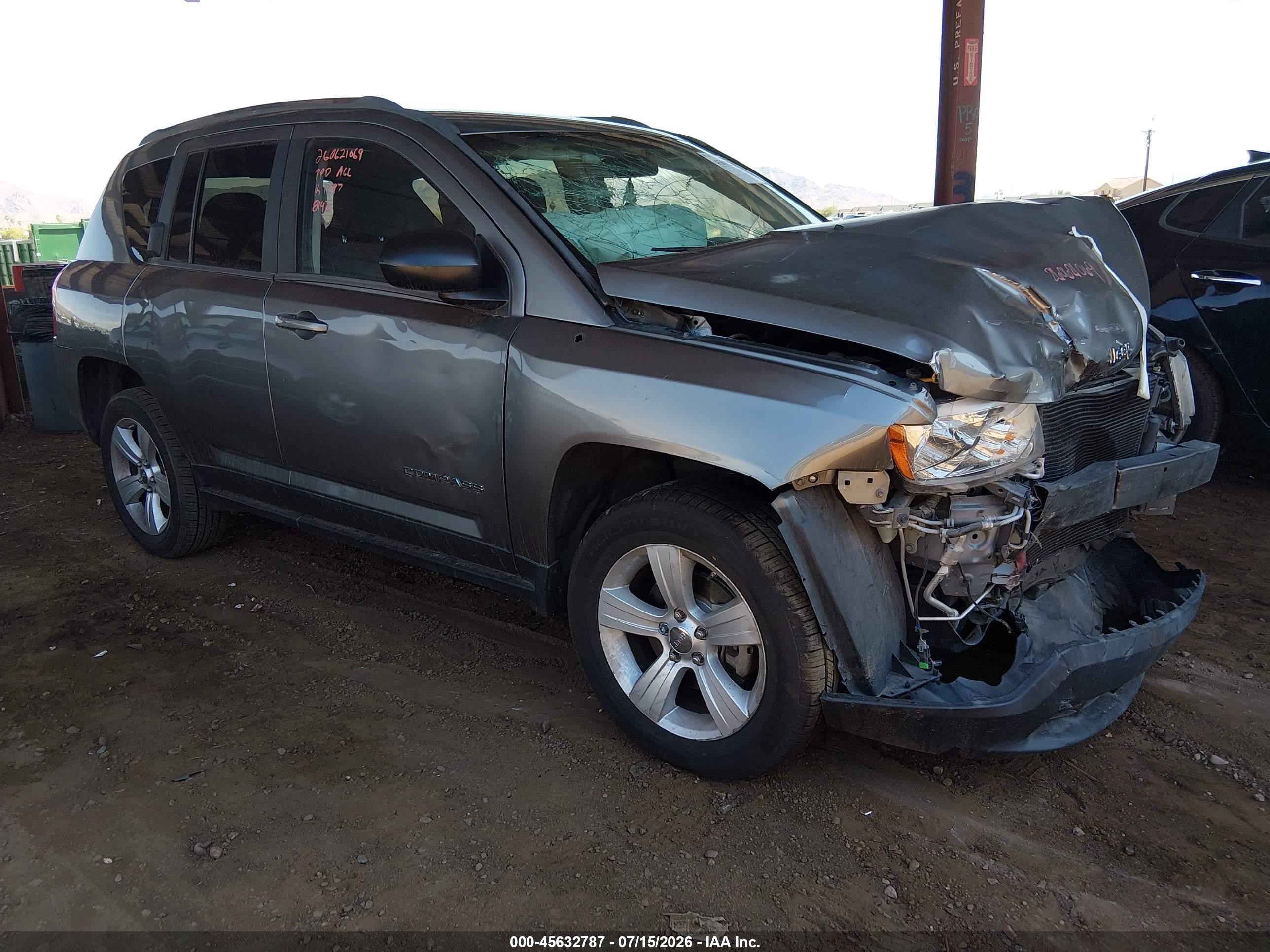 2012 Jeep Compass Sport, VIN 1C4NJCBA1CD618192 — Front end