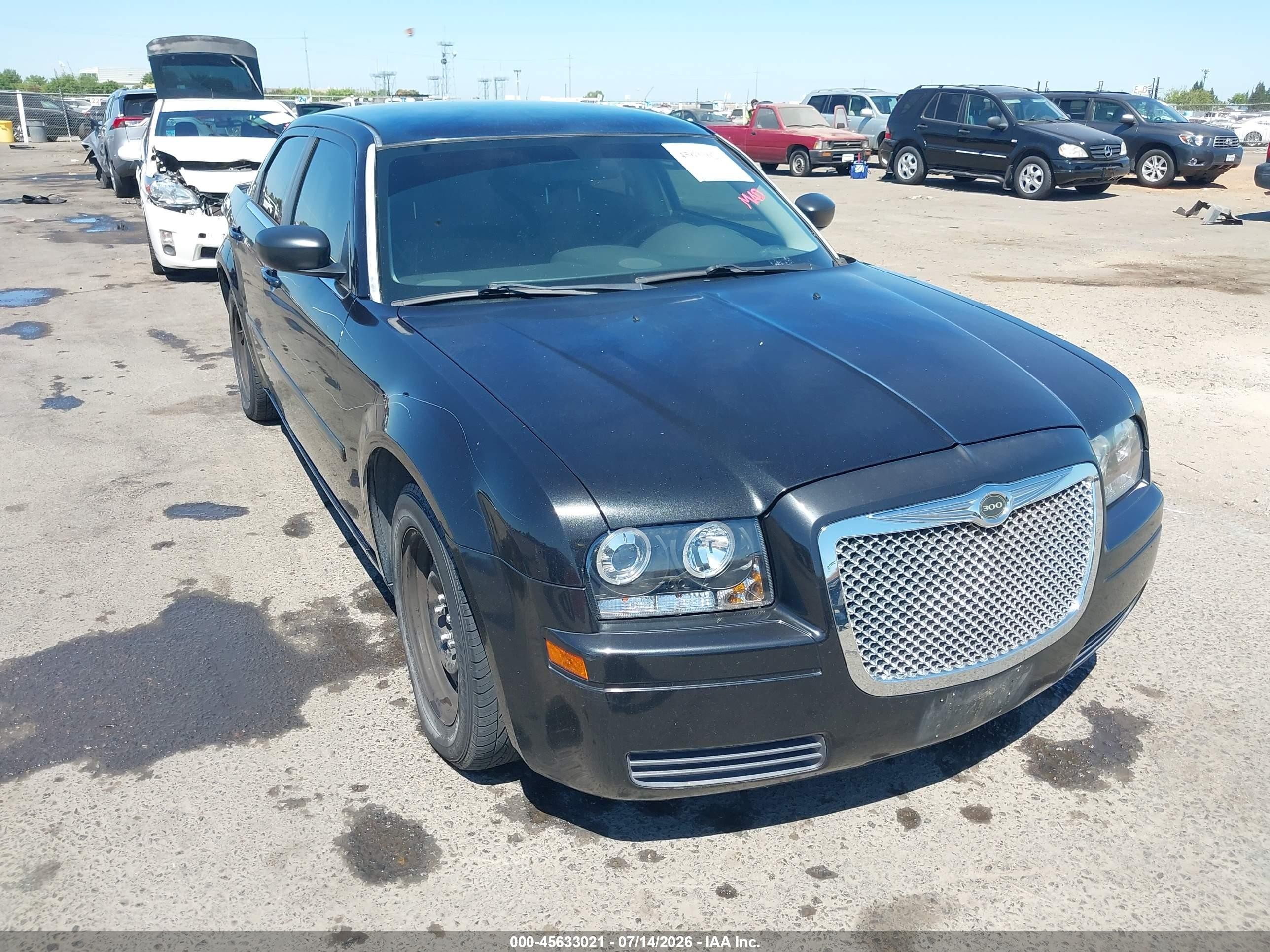 2006 Chrysler 300, VIN 2C3KA43R46H471469 — Vandalism