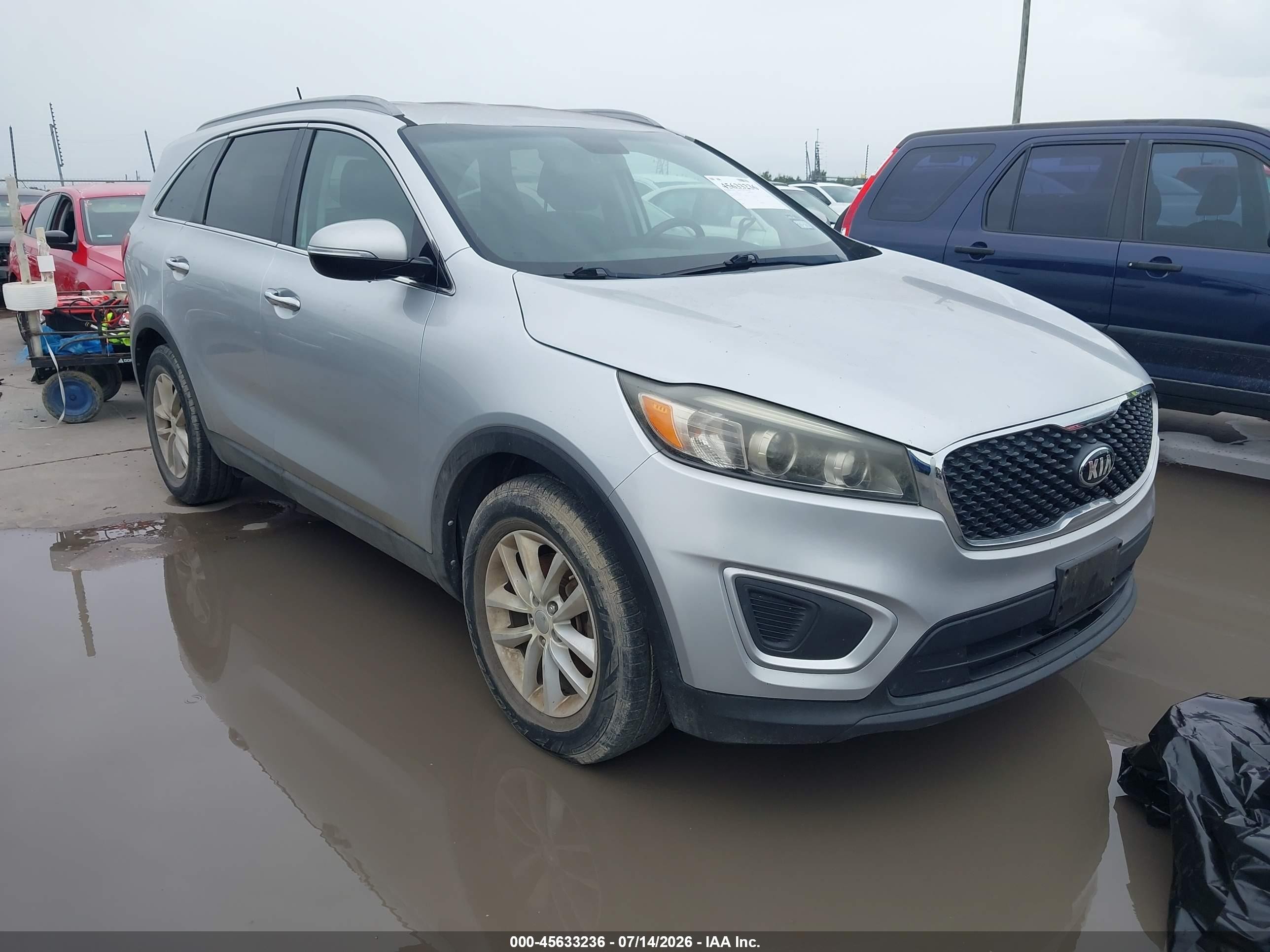 2017 Kia Sorento LX, VIN 5XYPG4A53HG331737 — Normal wear