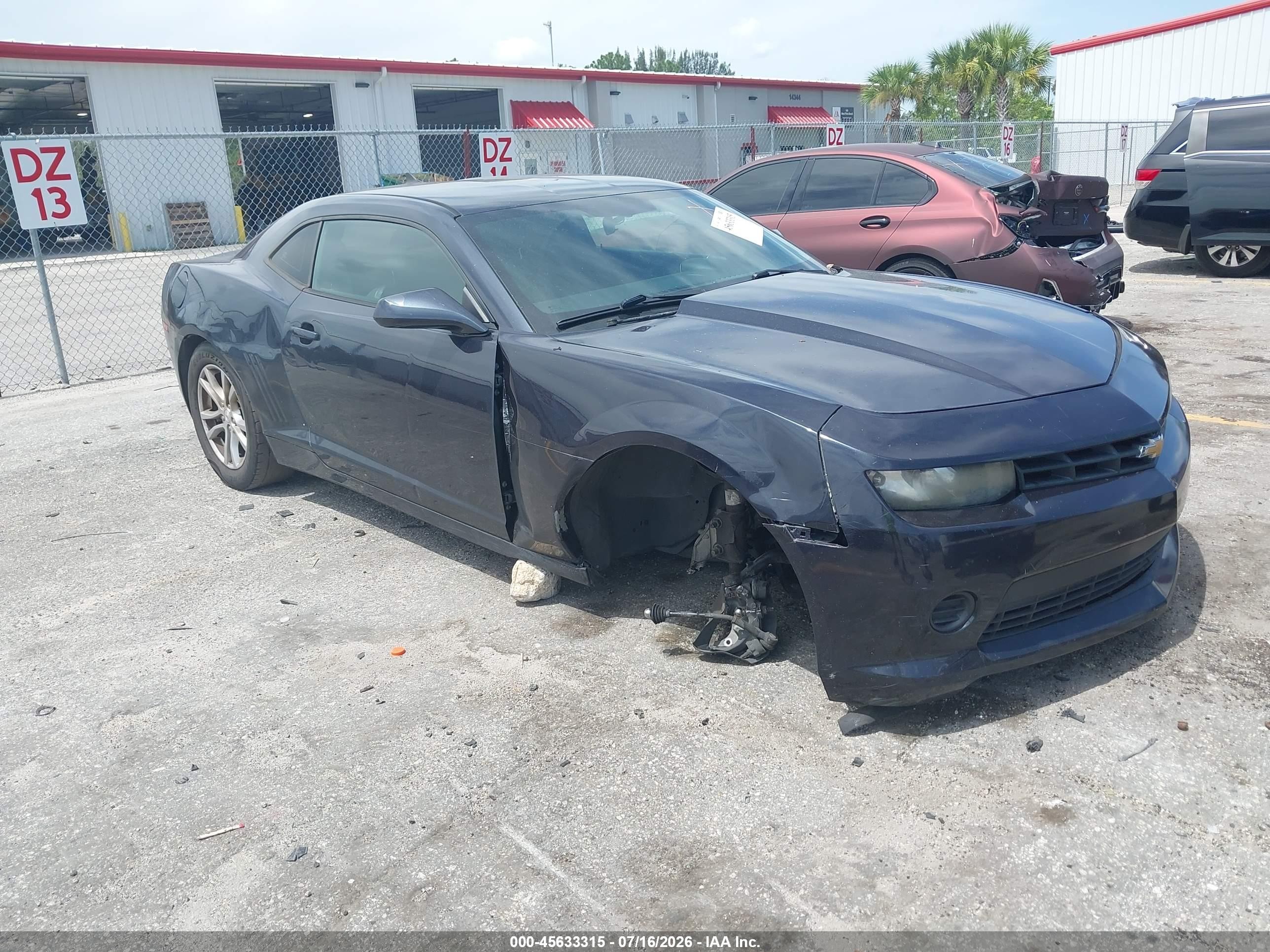2014 Chevrolet Camaro LS, VIN 2G1FA1E38E9320463 — Undercarriage