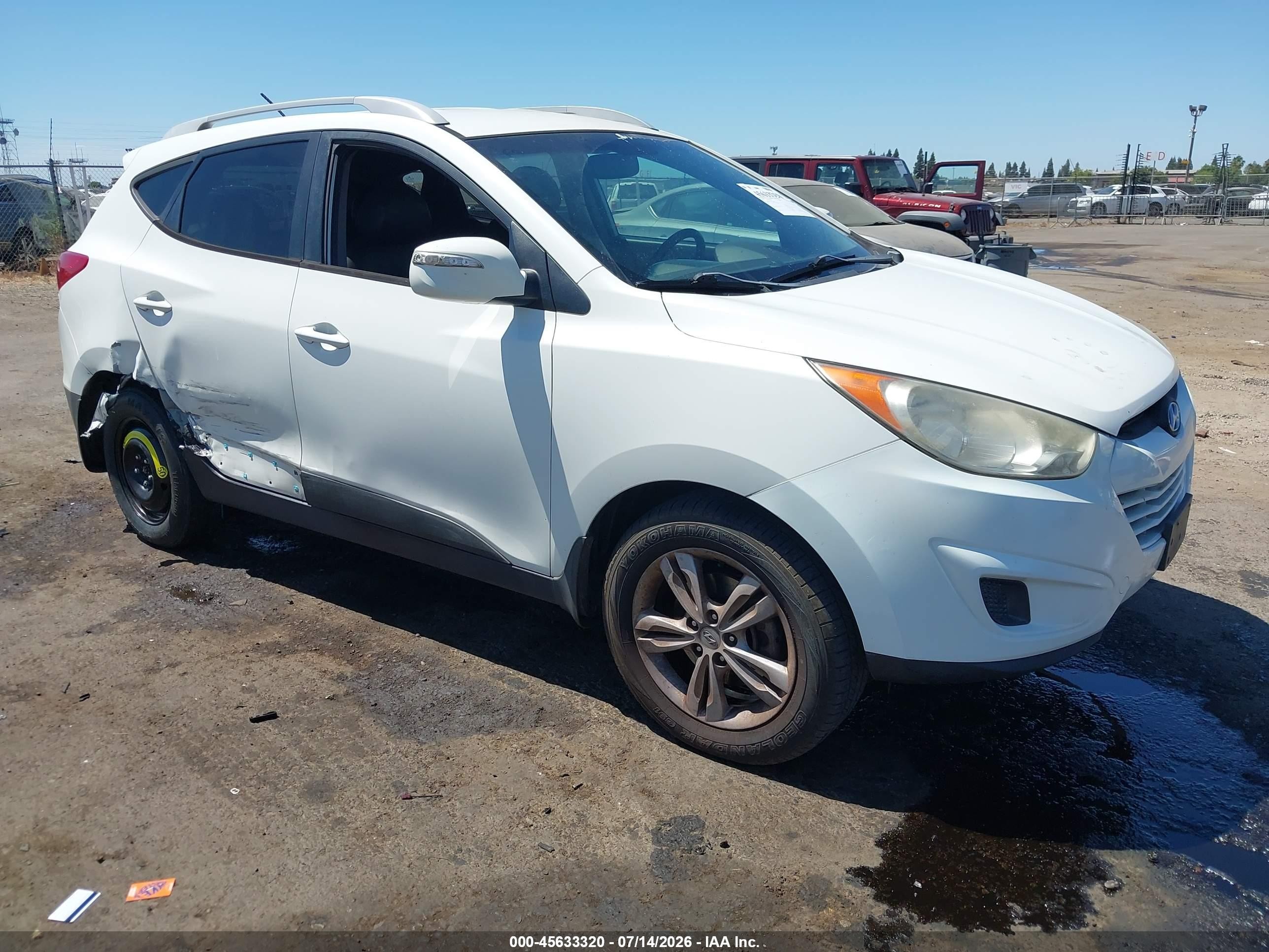 2012 Hyundai Tucson GLS, VIN KM8JUCAC1CU531865 — Side