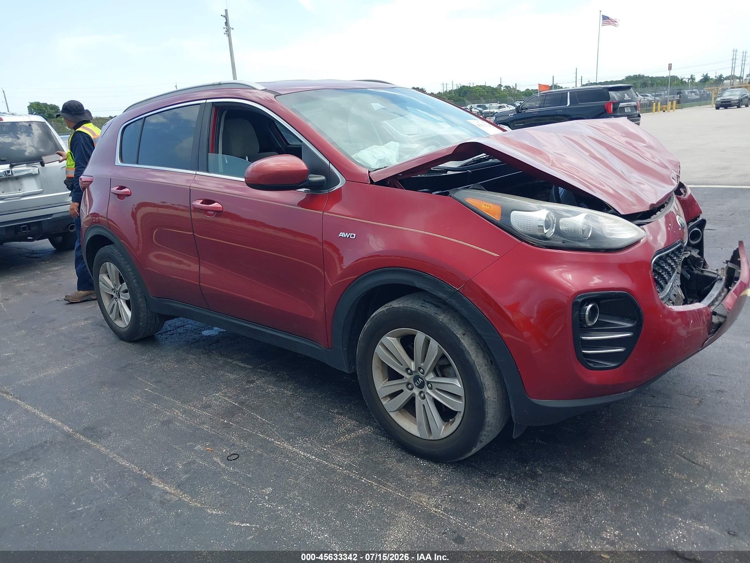 2017 Kia Sportage LX, VIN KNDPMCAC2H7245995 — Front end