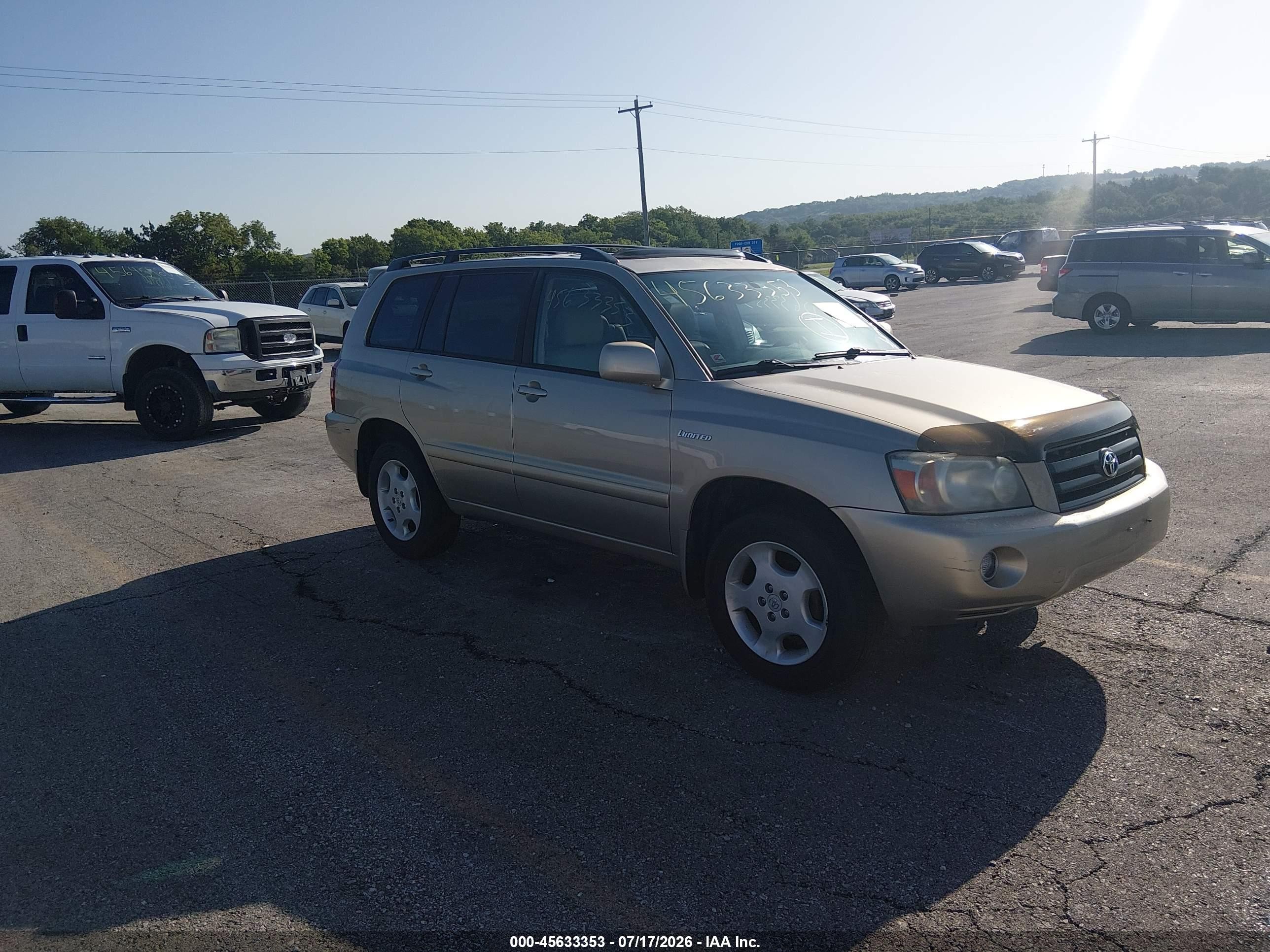 2005 Toyota Highlander Limited, VIN JTEEP21A050120730 — Normal wear