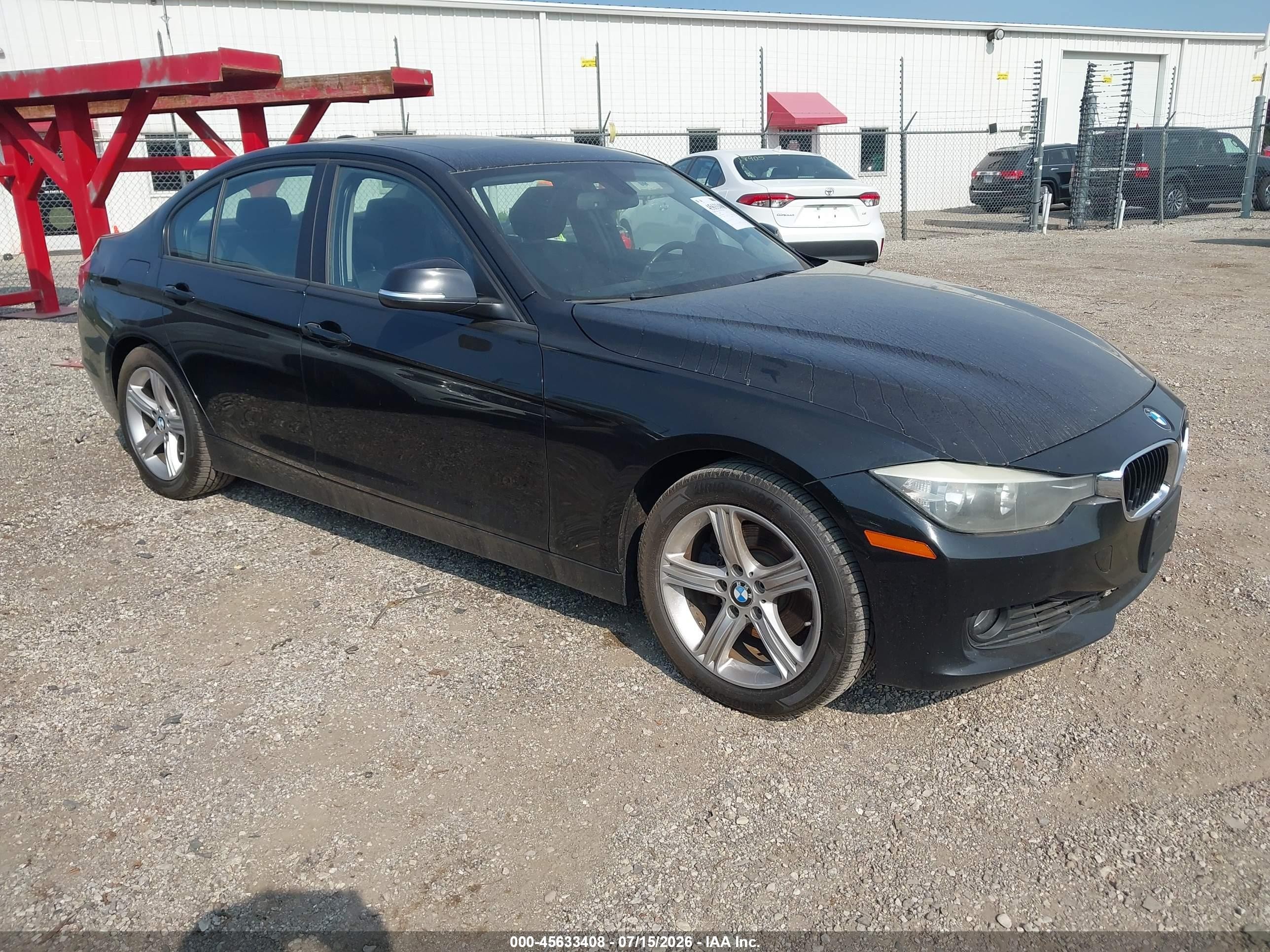 2013 BMW 3 Series 328i xDrive, VIN WBA3B5C57DF598924 — Normal wear