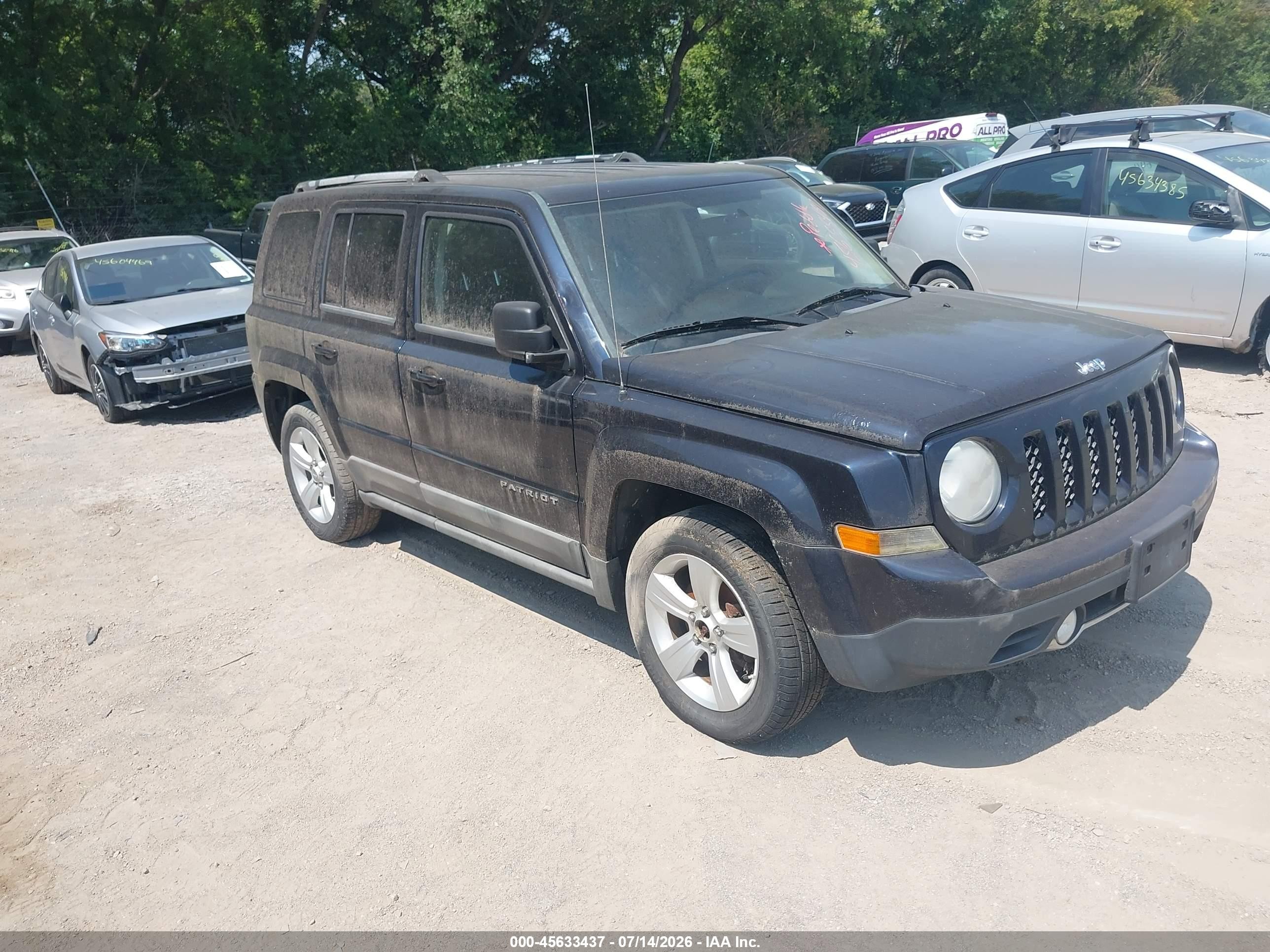 2011 Jeep Patriot Latitude X, VIN 1J4NT4GB8BD114426 — Normal wear