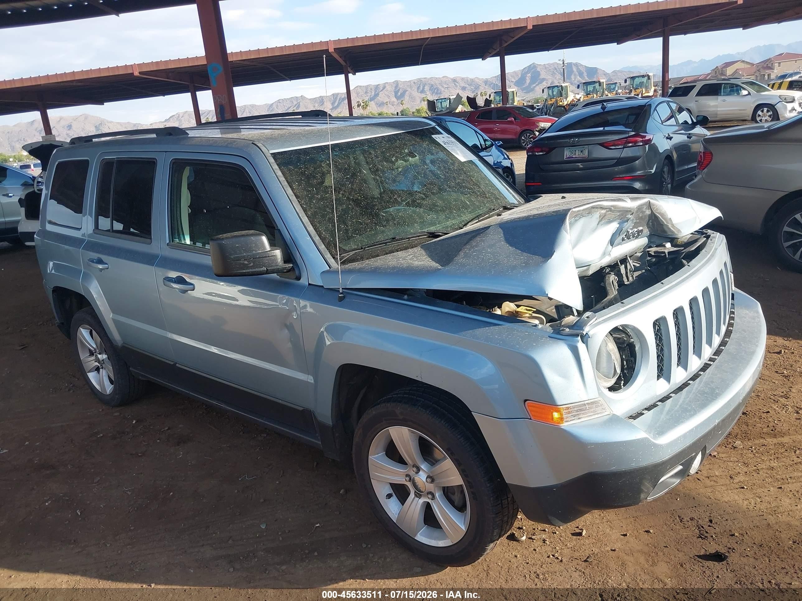 2013 Jeep Patriot Sport, VIN 1C4NJRBB5DD263587 — Front end