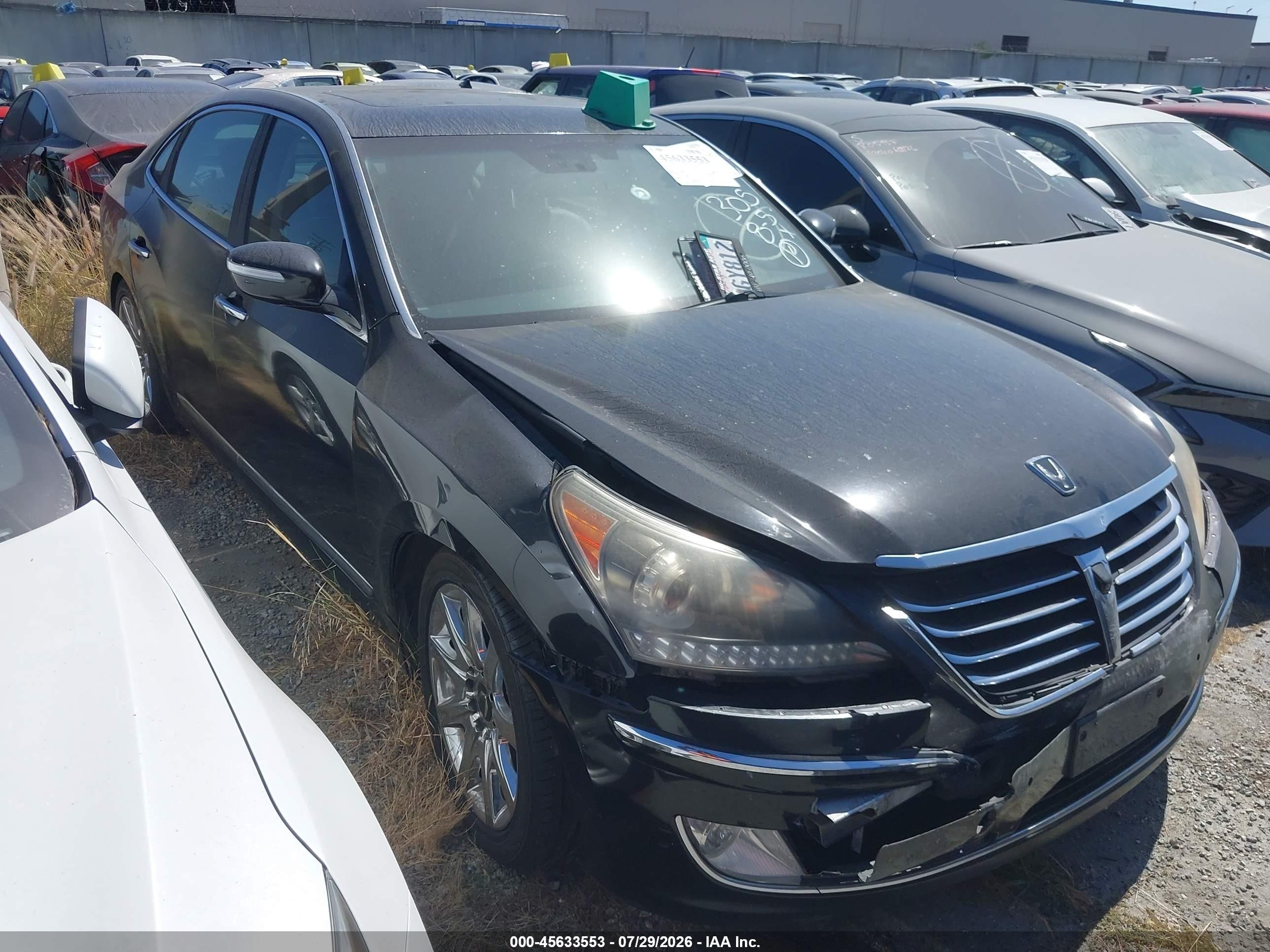 2011 Hyundai Equus Signature, VIN KMHGH4JF8BU034289 — Front end