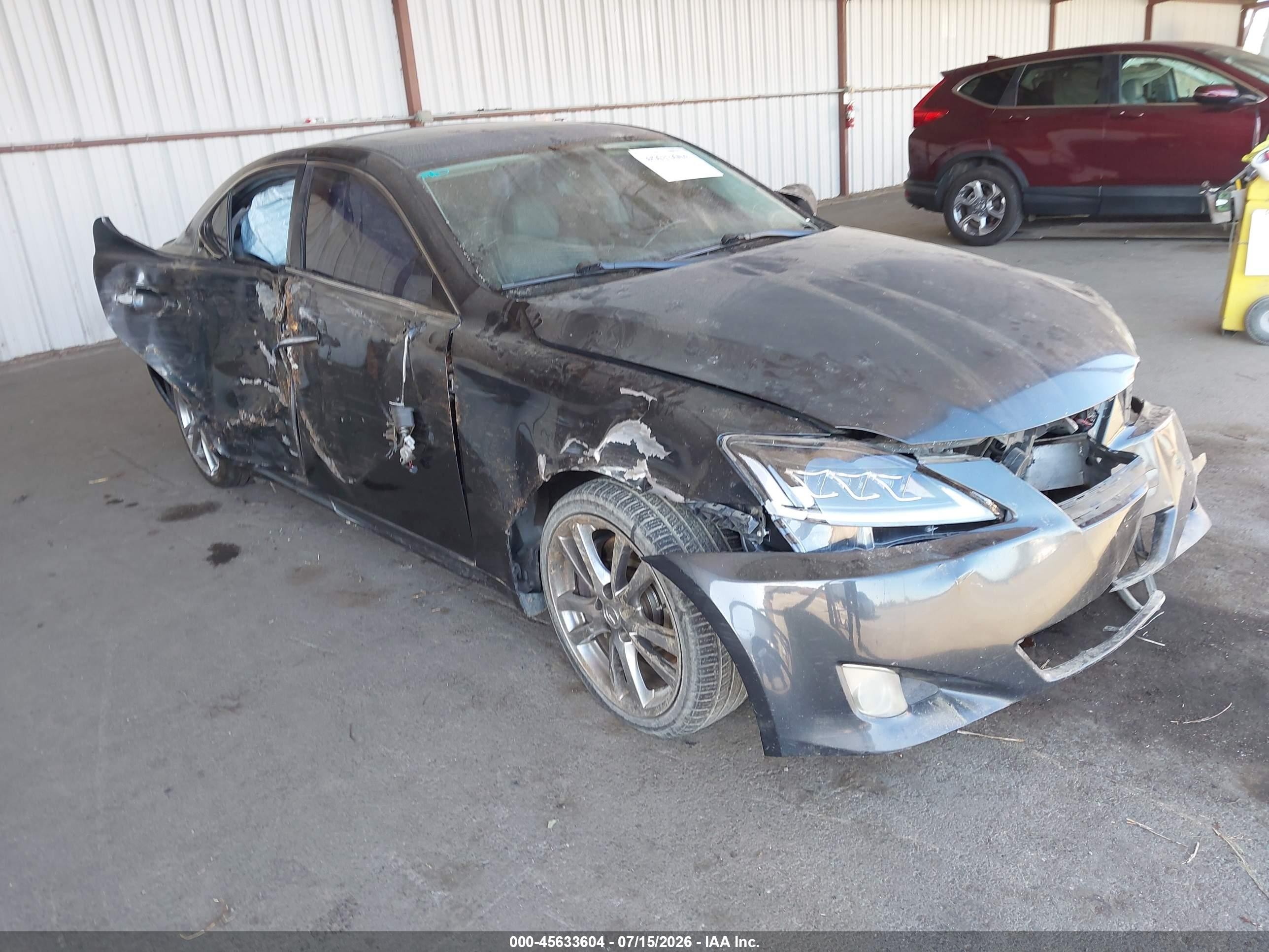 2008 Lexus IS 350, VIN JTHBE262X82014453 — Front end