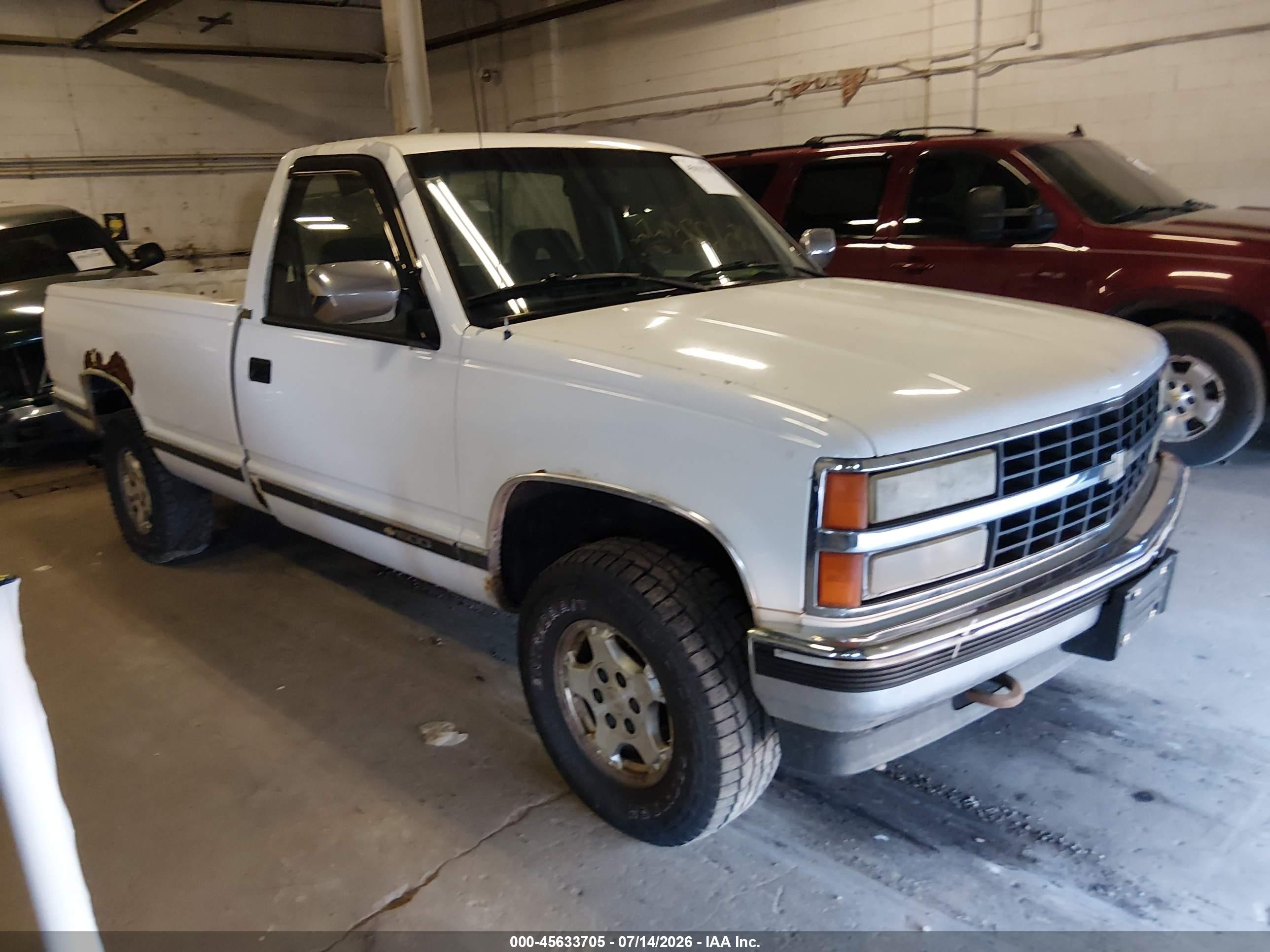 1992 Chevrolet Silverado 1500, VIN 1GCEK14K0NE129383 — Обычный износ