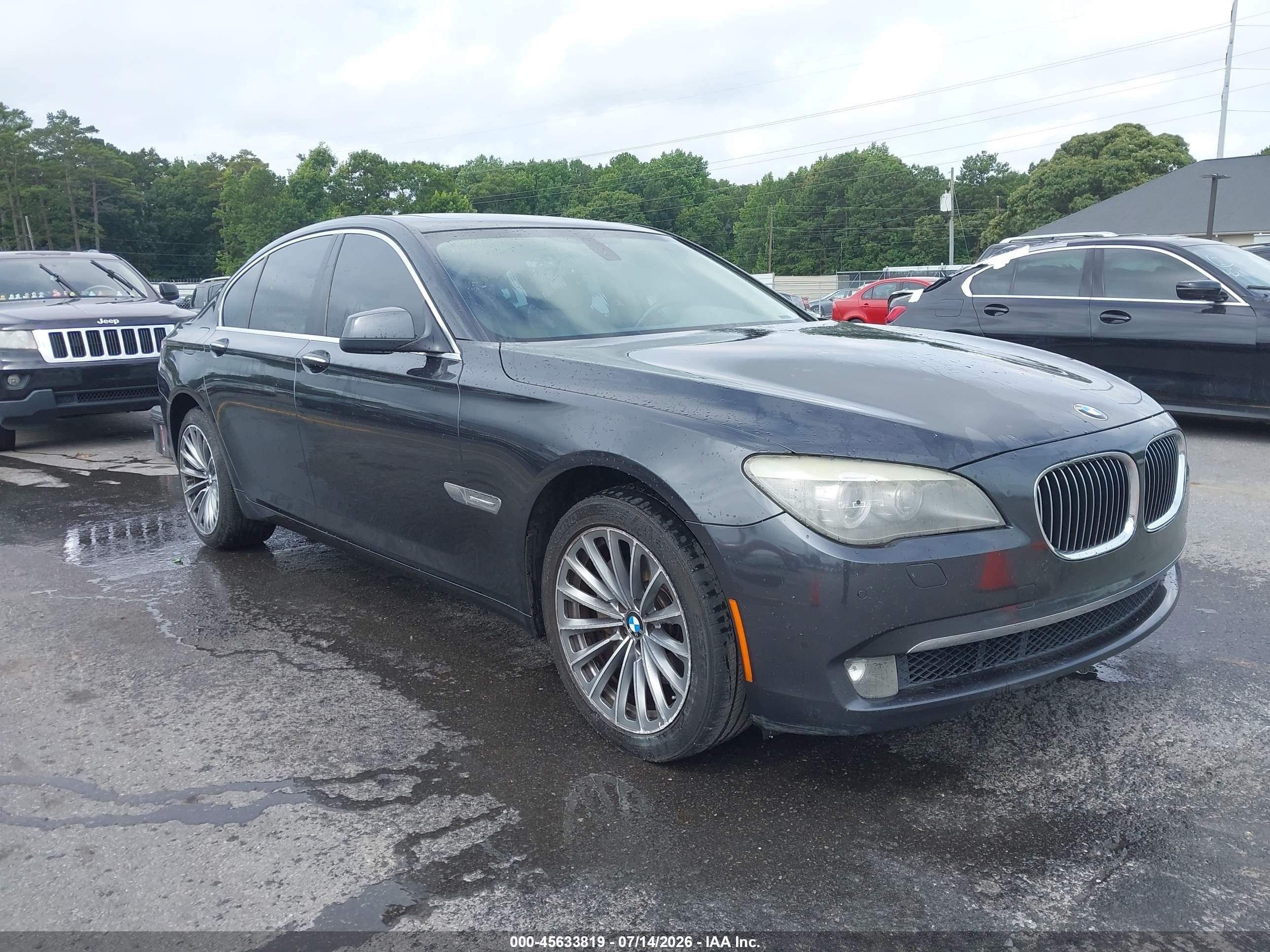 2012 BMW 7 Series 740i, VIN WBAKA4C51CC613698 — Normal wear