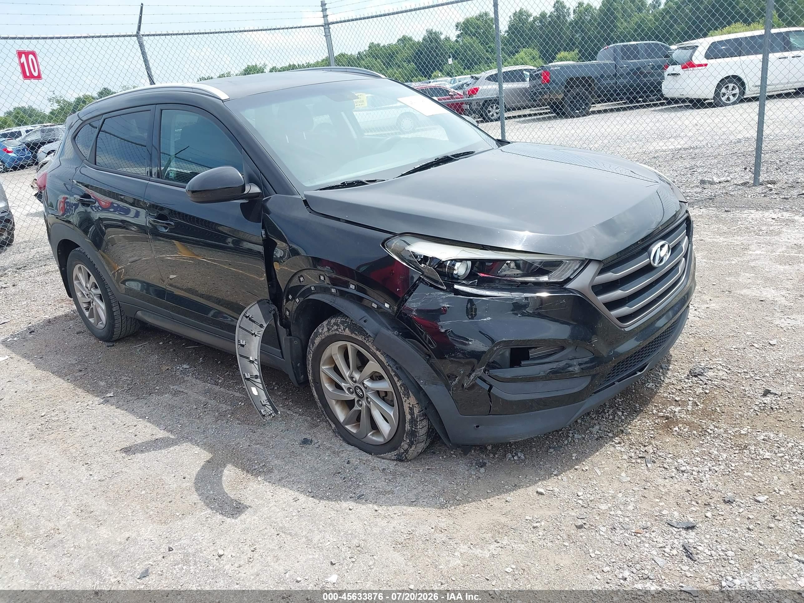 2016 Hyundai Tucson SE, VIN KM8J3CA49GU162674 — Front end