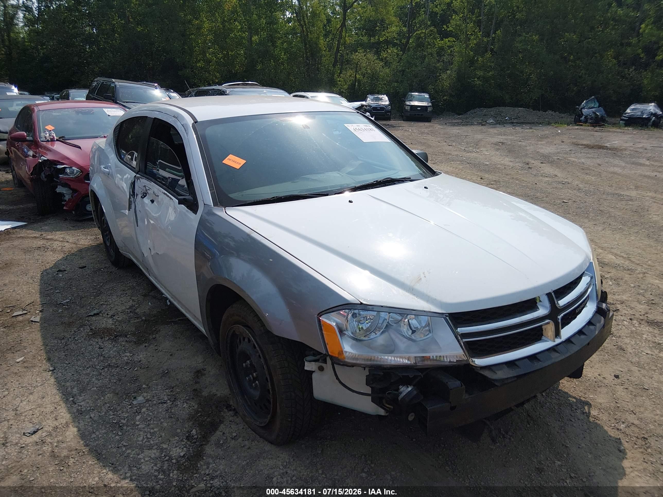 2014 Dodge Avenger SE, VIN 1C3CDZAB7EN166259 — Front end