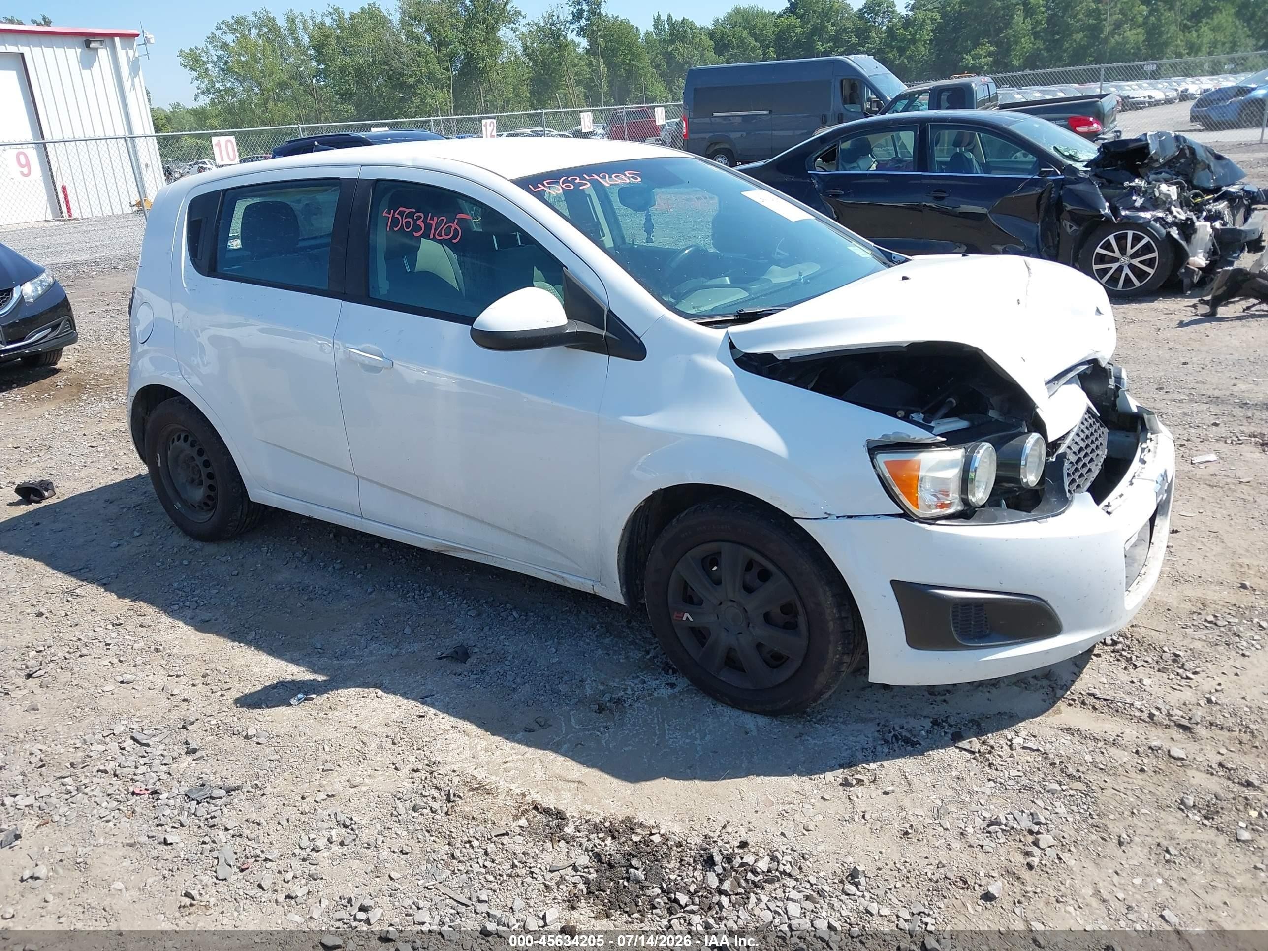 2013 Chevrolet Sonic LS, VIN 1G1JA6SH4D4128272 — Front end