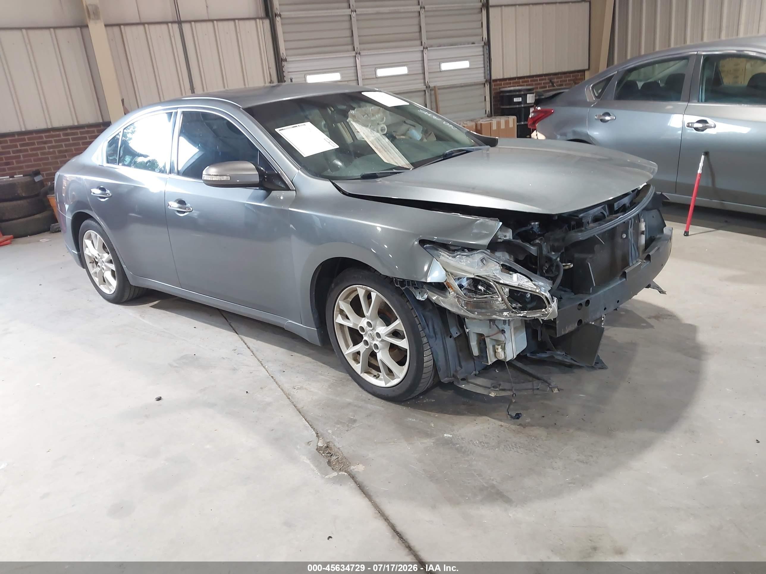 2014 Nissan Maxima SV, VIN 1N4AA5AP6EC442352 — Перед