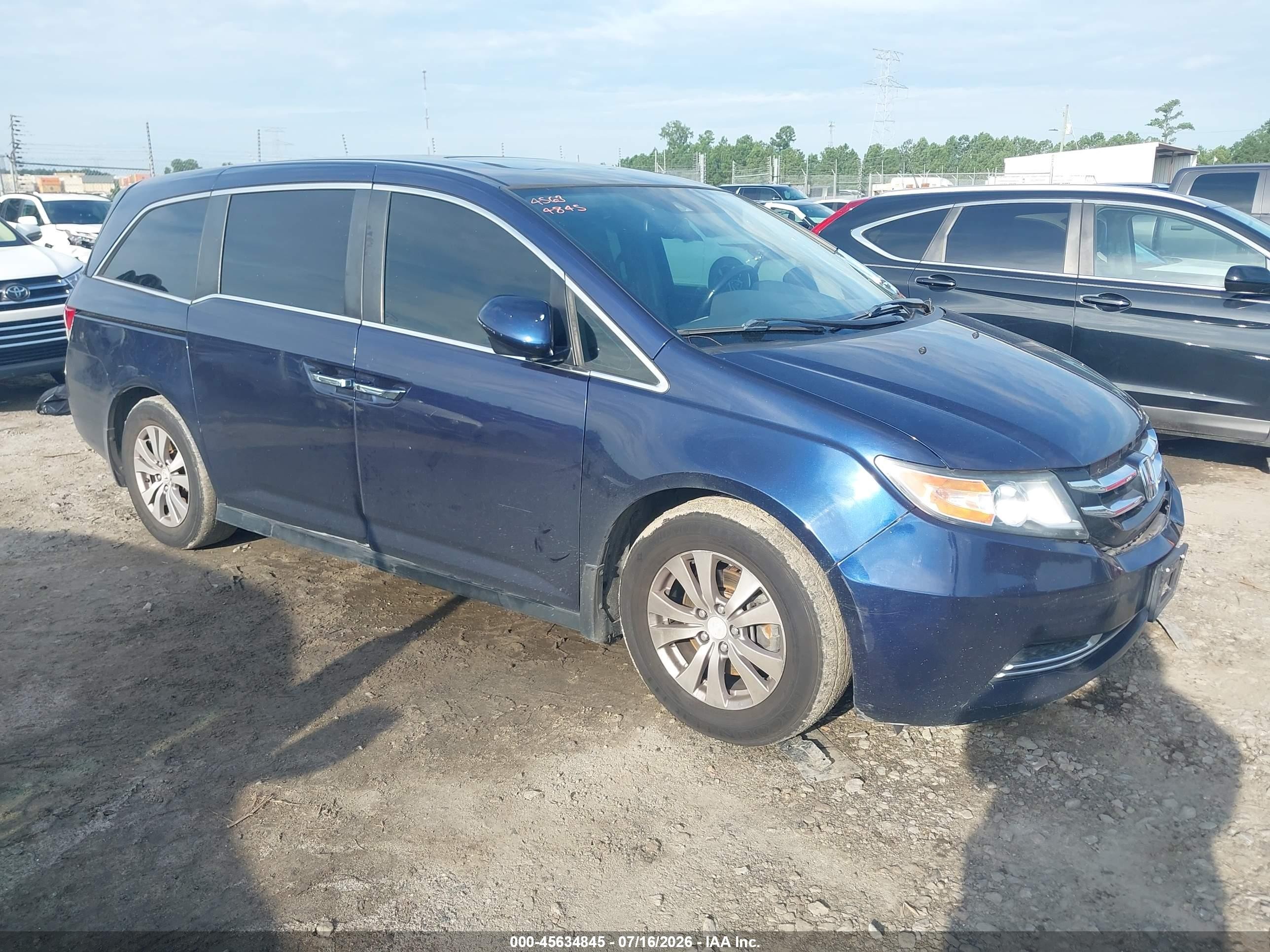 2015 Honda Odyssey EX-L, VIN 5FNRL5H69FB032153 — Front end