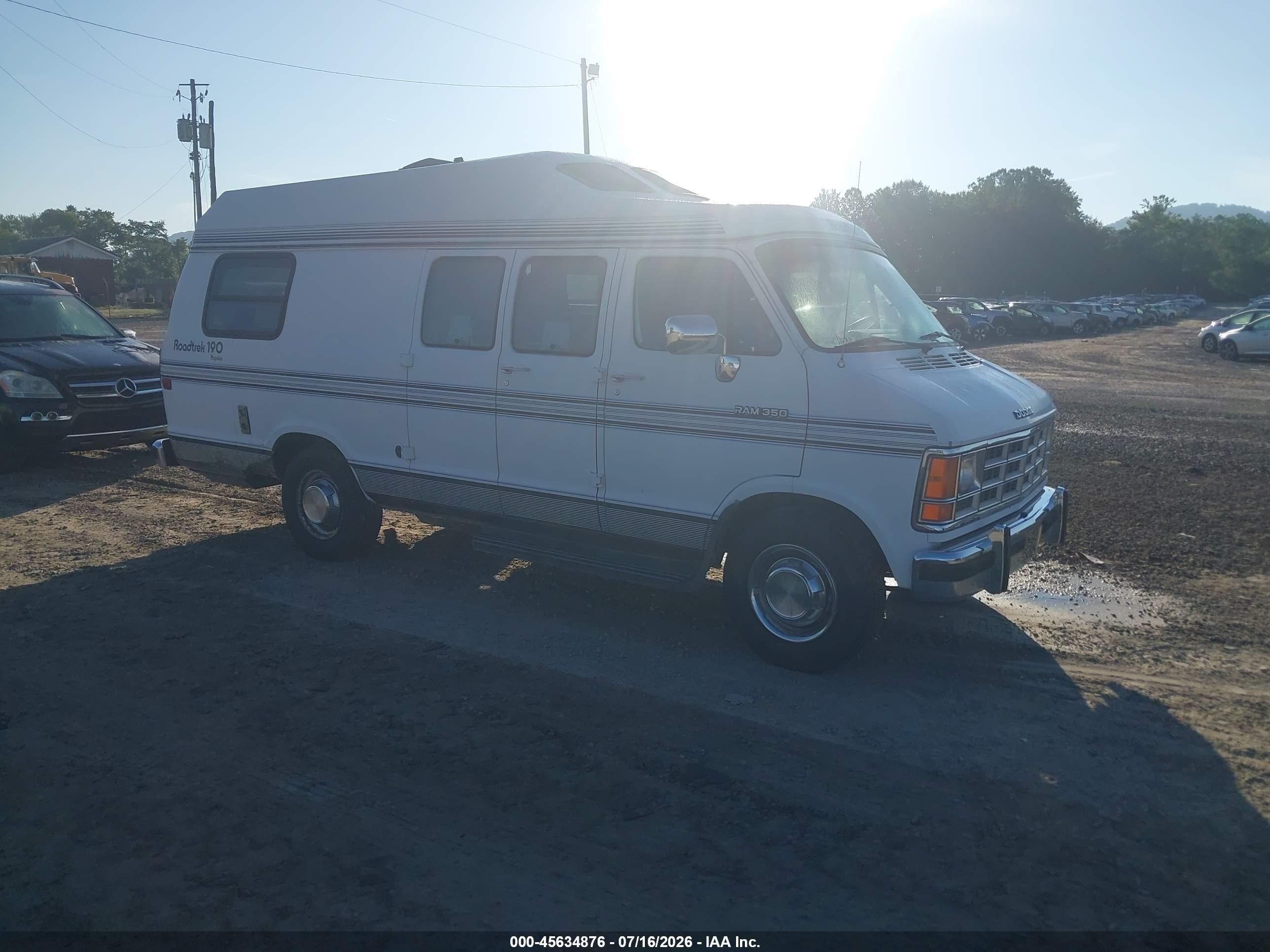 1992 Dodge RAM, VIN 2B6KB31Z7NK143071 — Normal wear