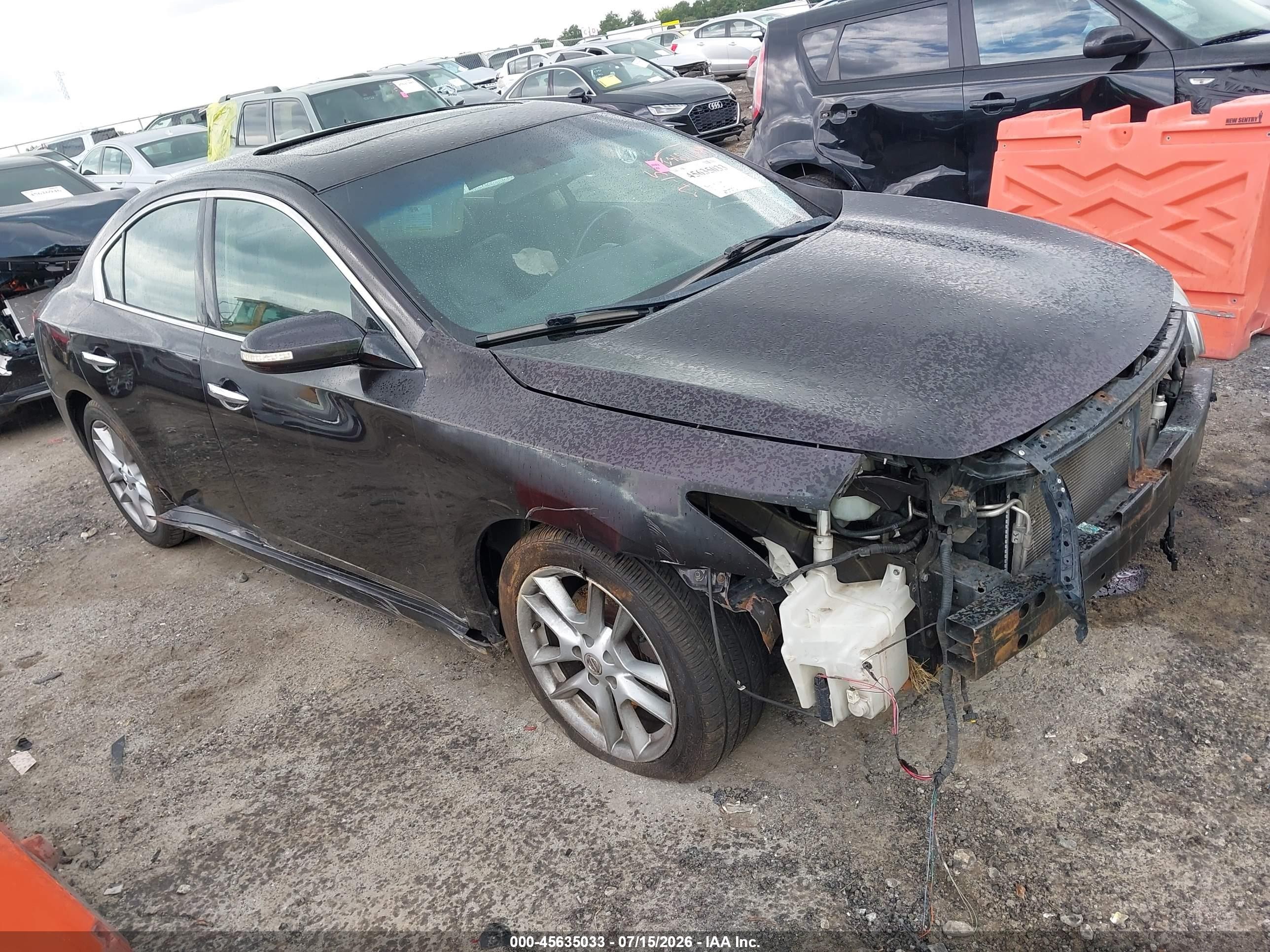 2010 Nissan Maxima SV, VIN 1N4AA5AP8AC840818 — Side
