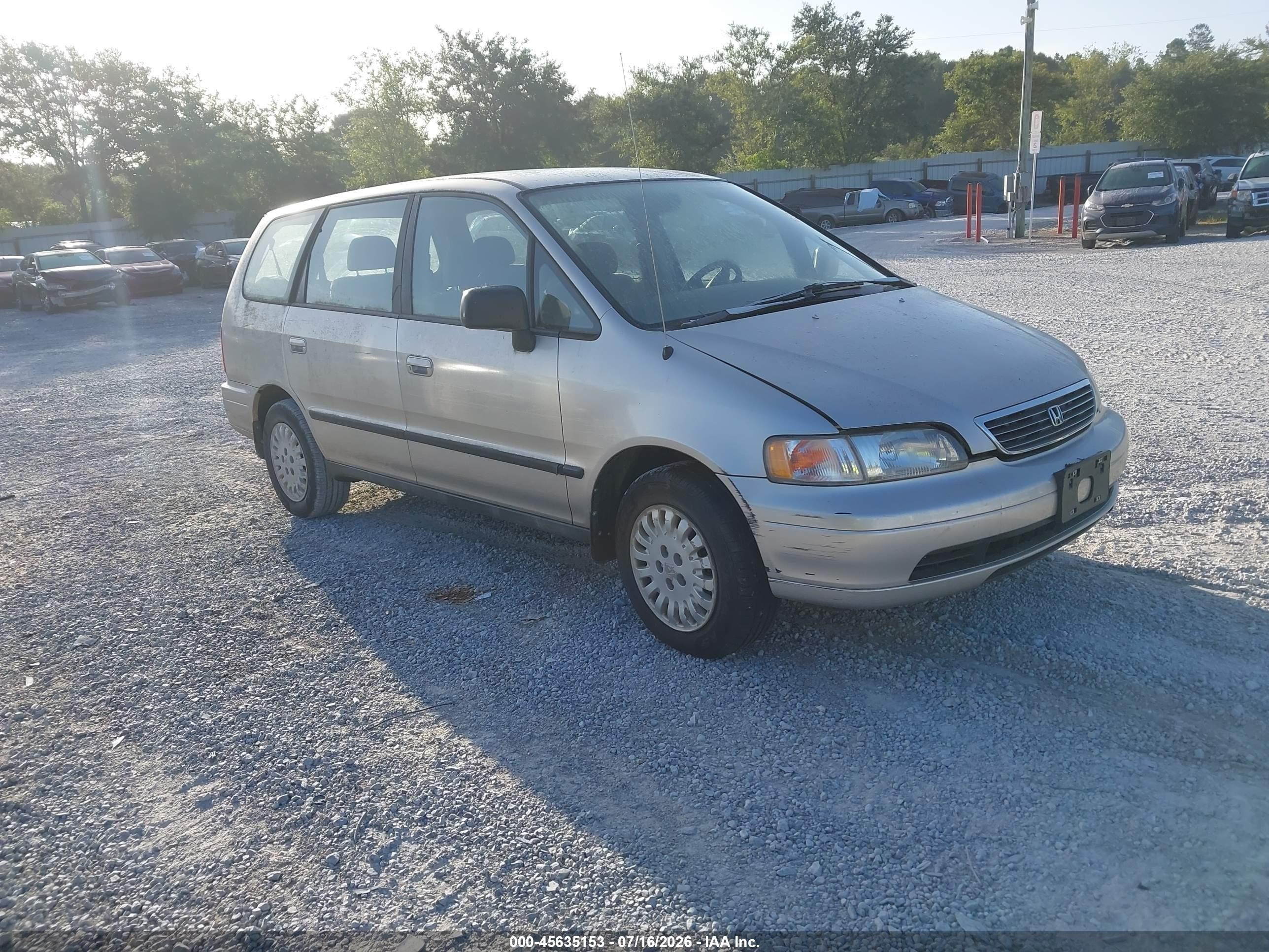 1995 Honda Odyssey LX, VIN JHMRA1849SC027697 — Normal wear
