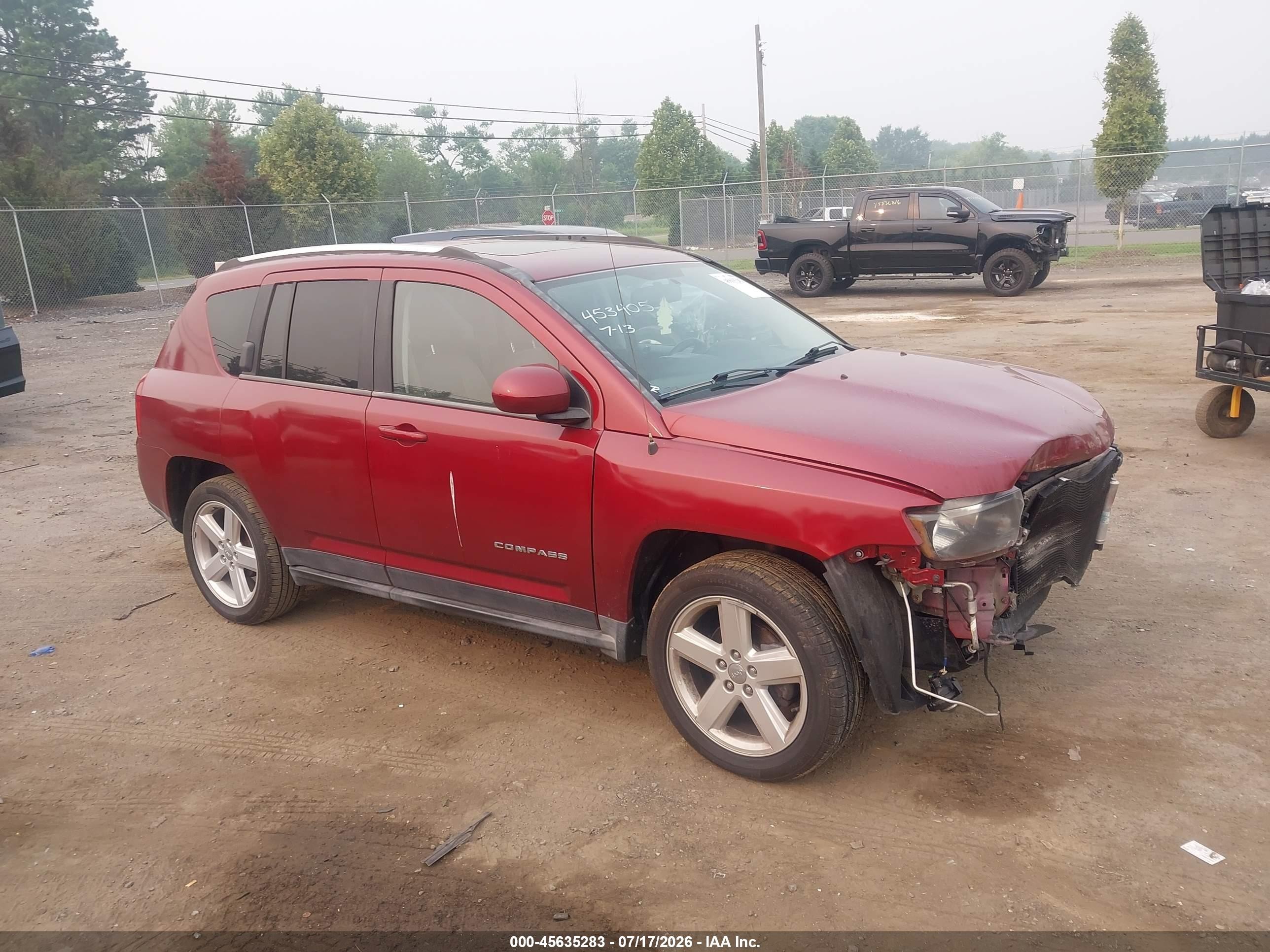 2014 Jeep Compass High Altitude, VIN 1C4NJCEA6ED679343 — Front end